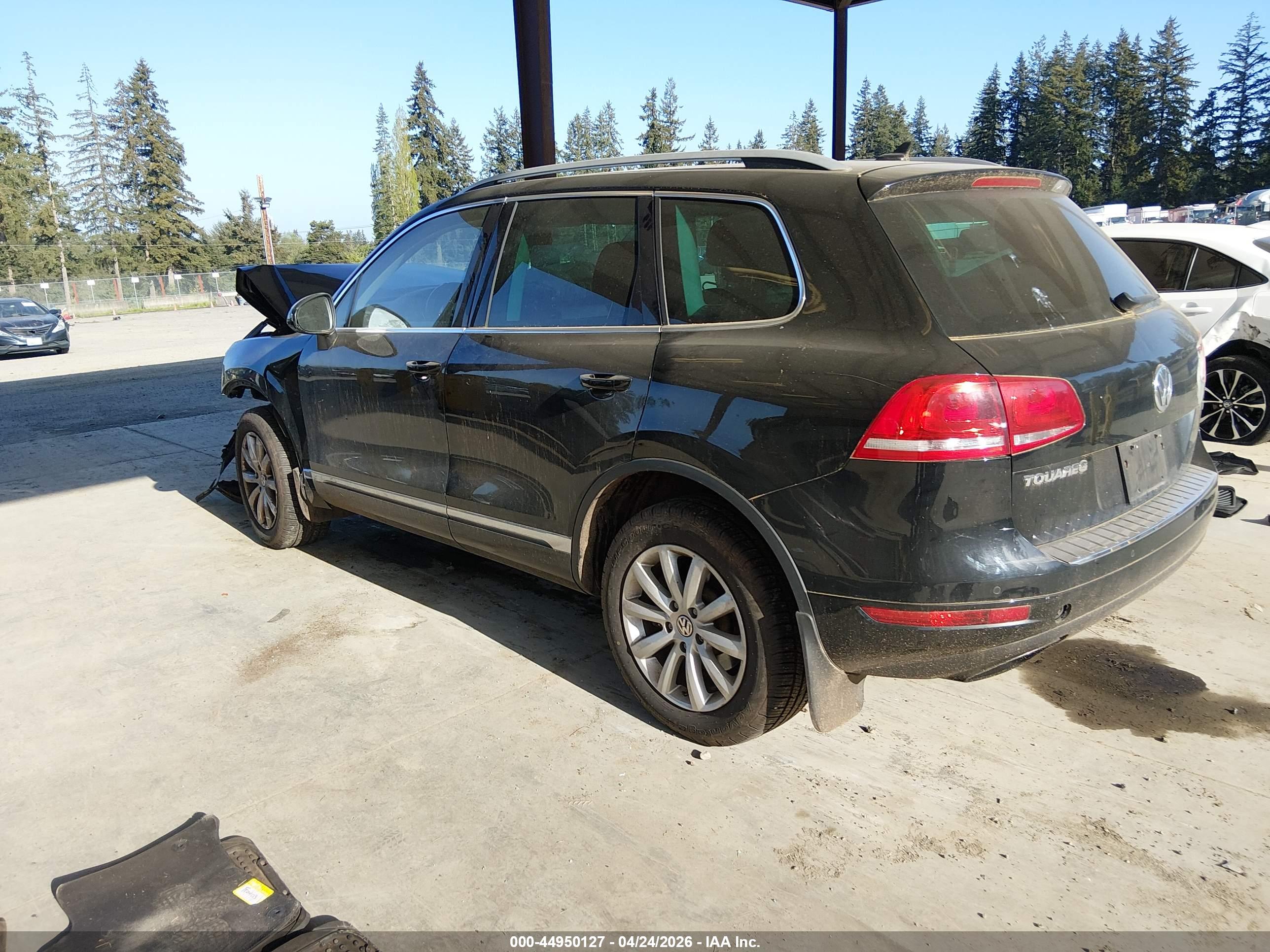 VOLKSWAGEN TOUAREG image 3