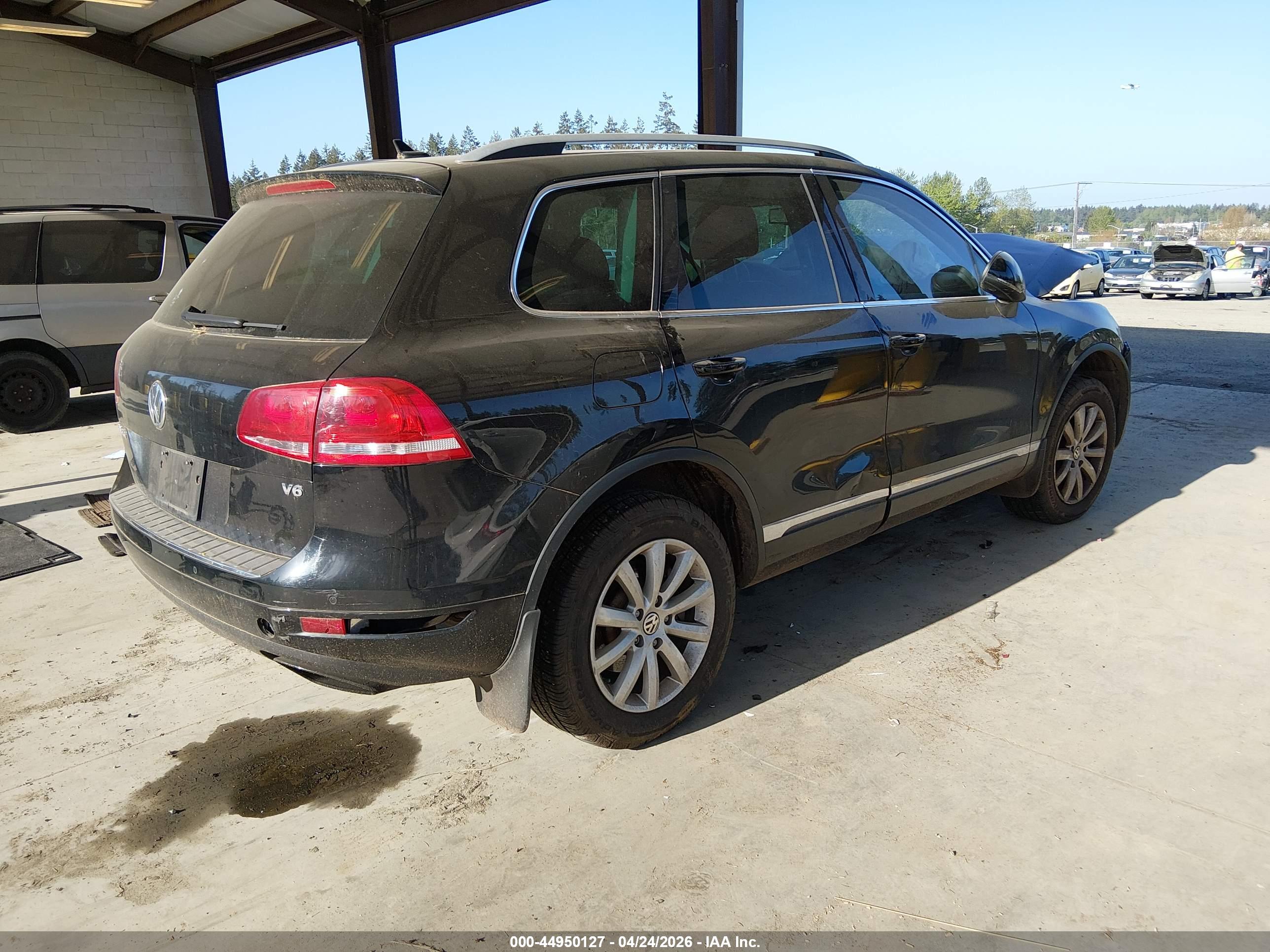 VOLKSWAGEN TOUAREG image 4
