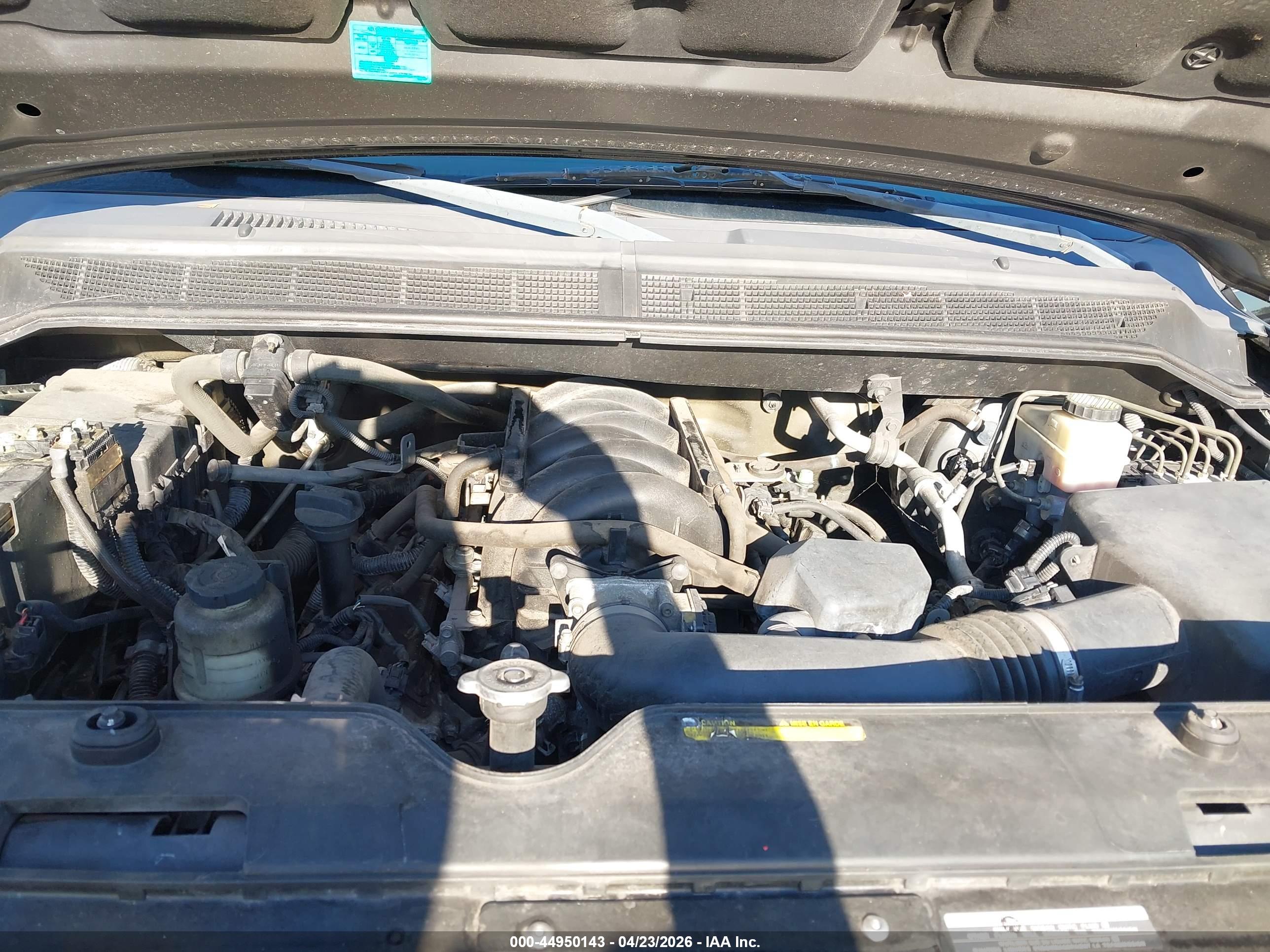 NISSAN TITAN image 10