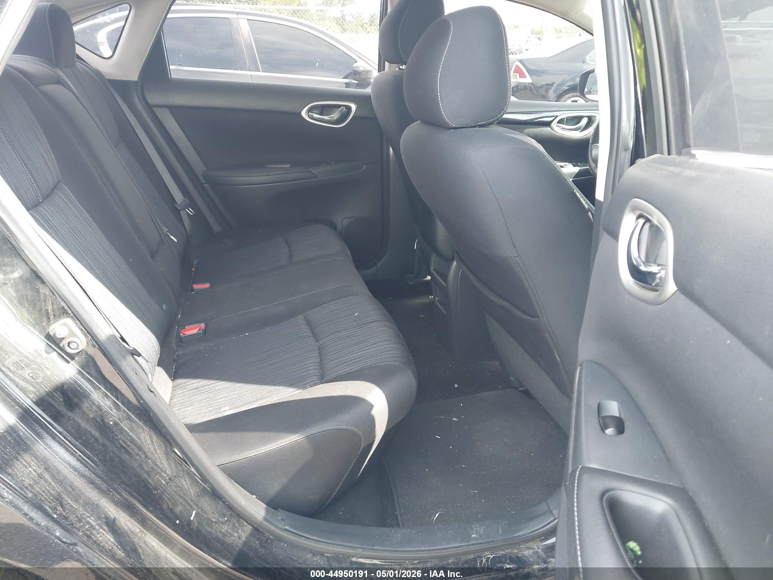 NISSAN SENTRA image 8