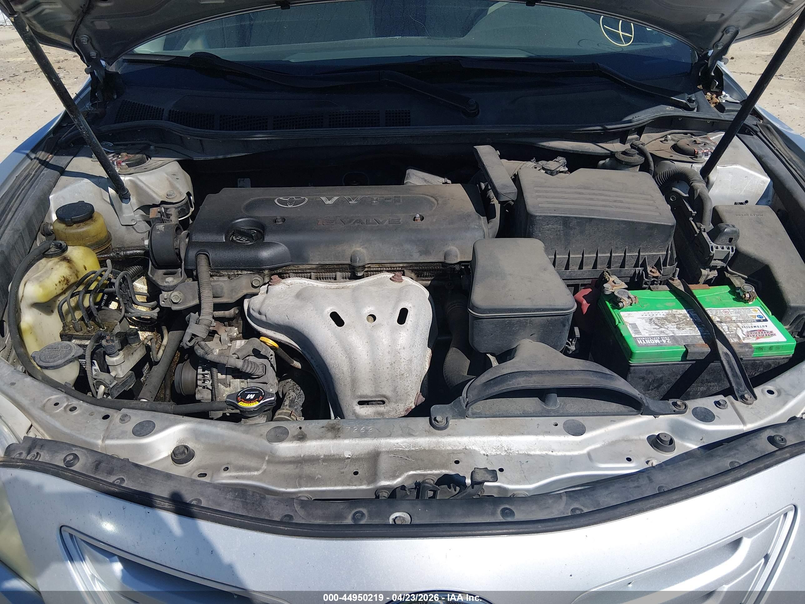 TOYOTA CAMRY image 10