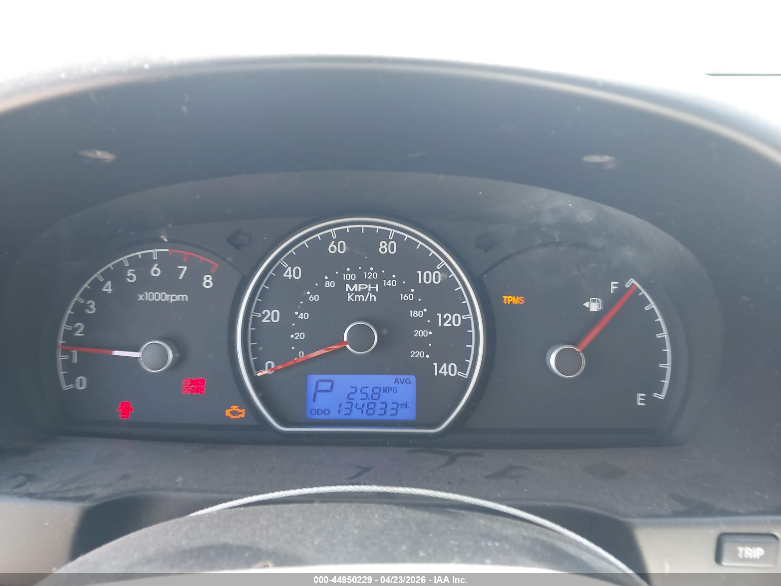 HYUNDAI ELANTRA image 7