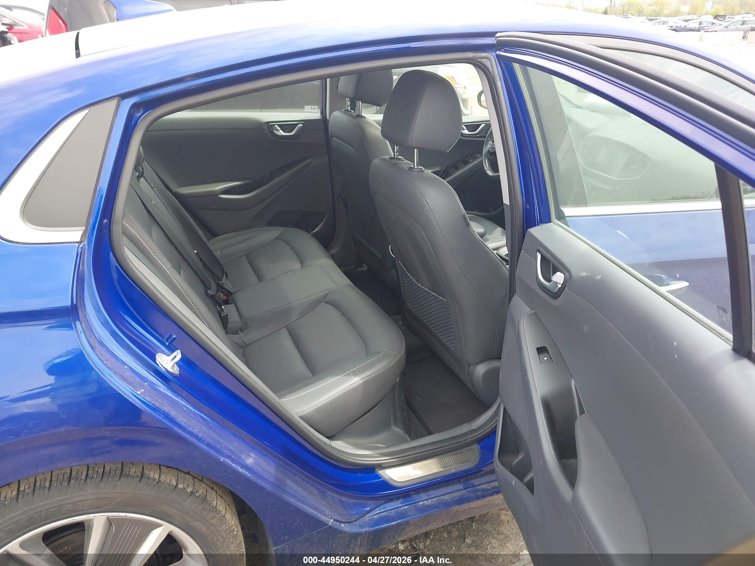 HYUNDAI IONIQ image 8