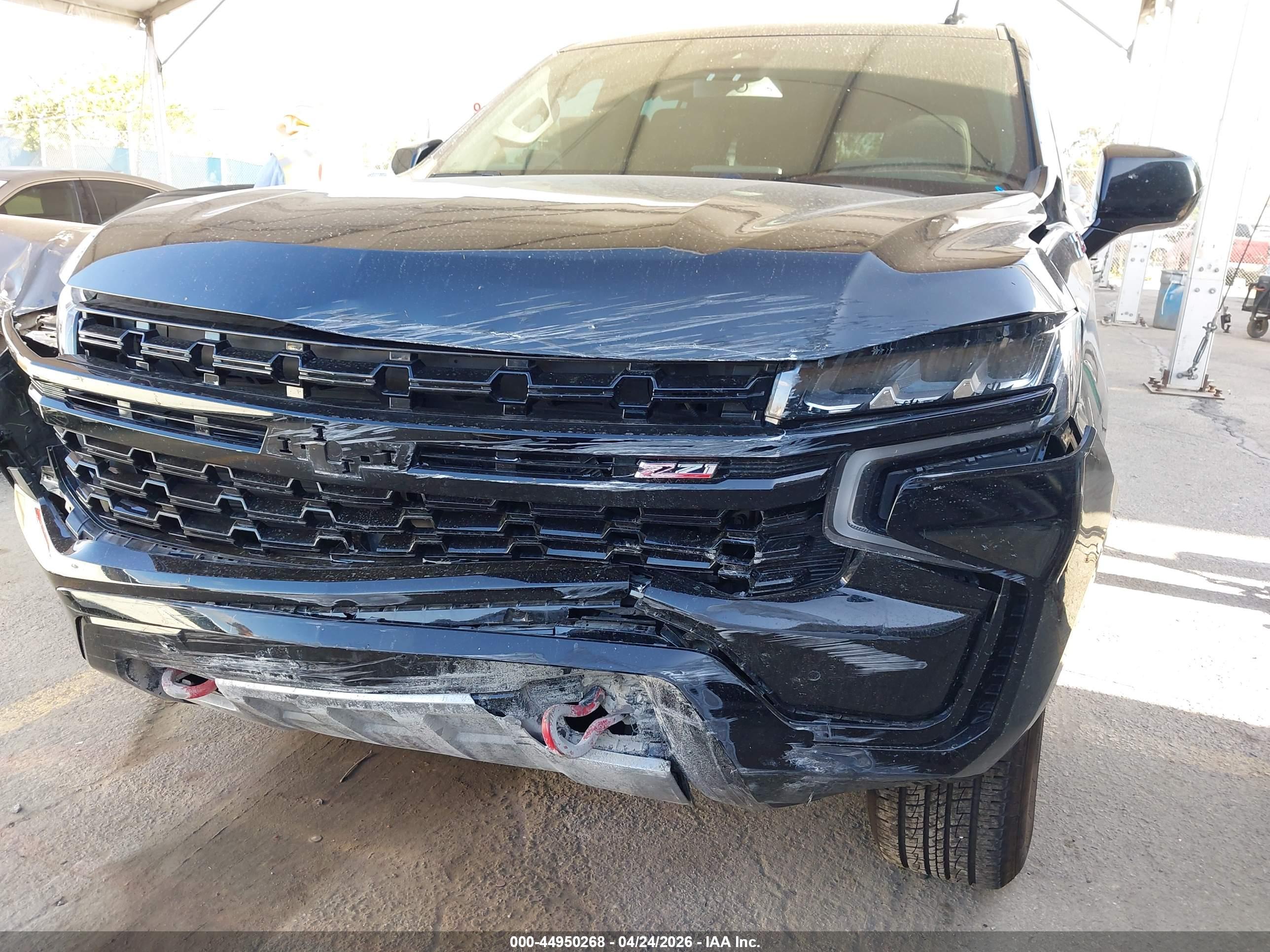 CHEVROLET TAHOE image 6