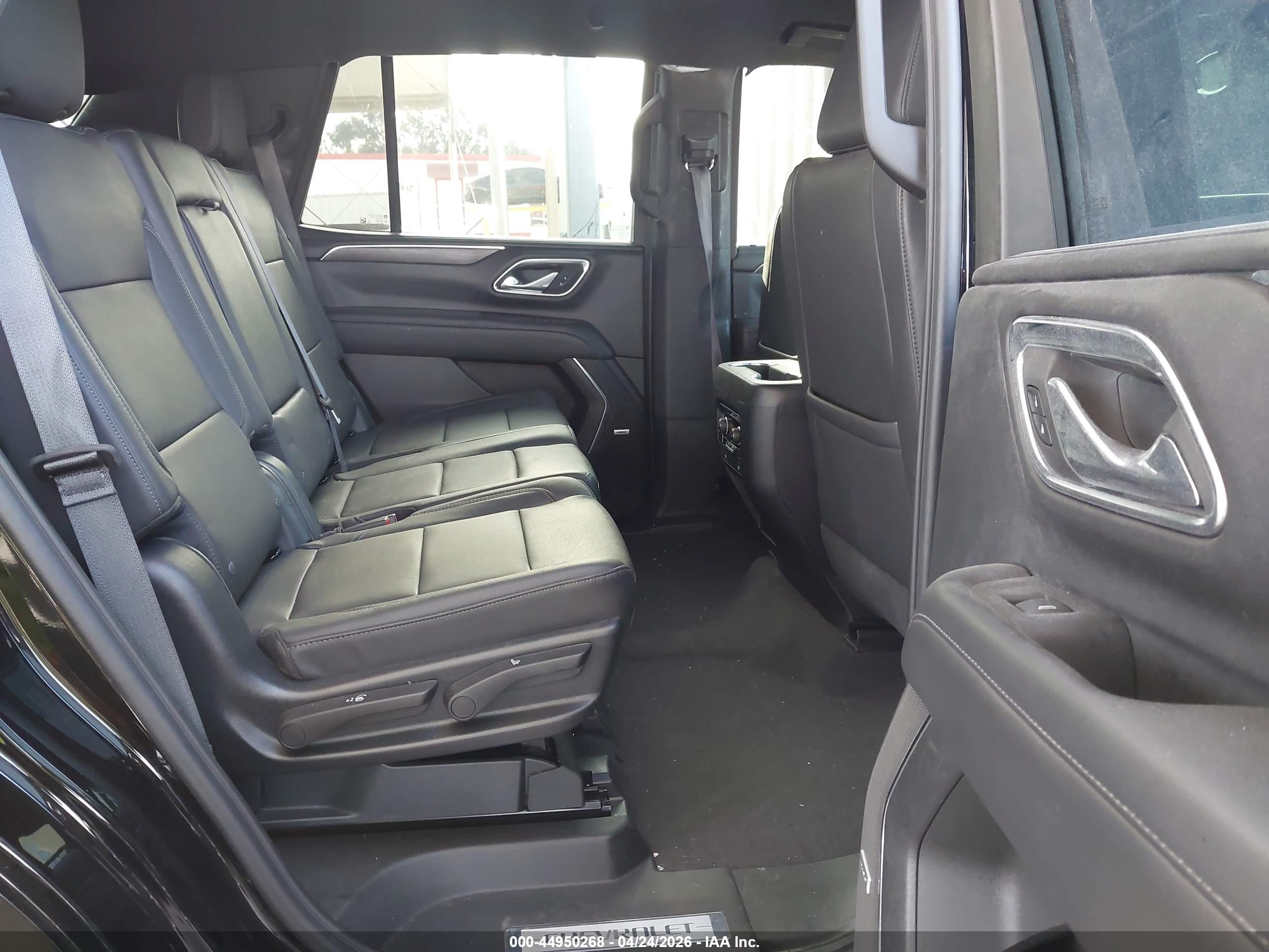 CHEVROLET TAHOE image 8