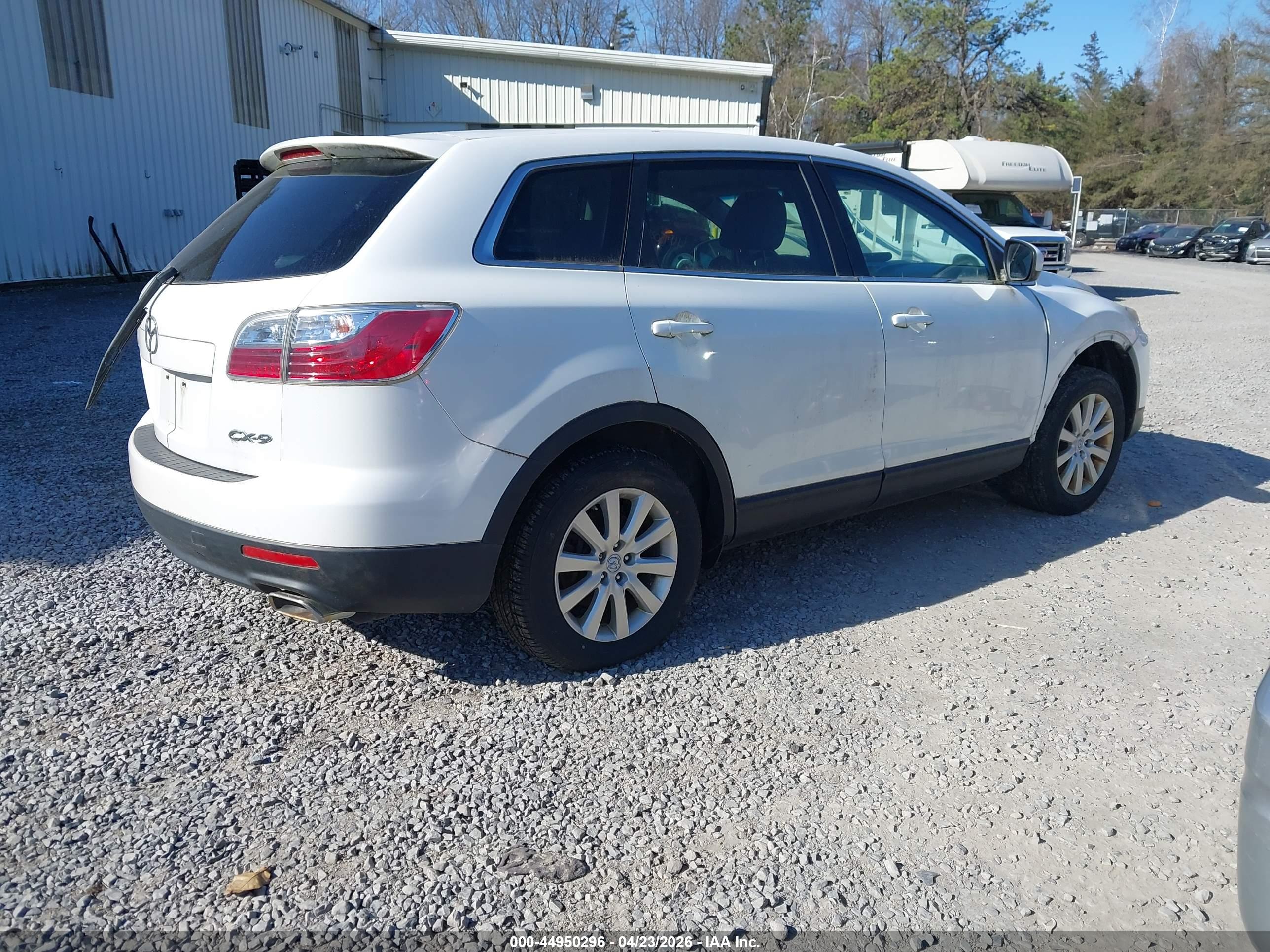 MAZDA CX-9 image 4