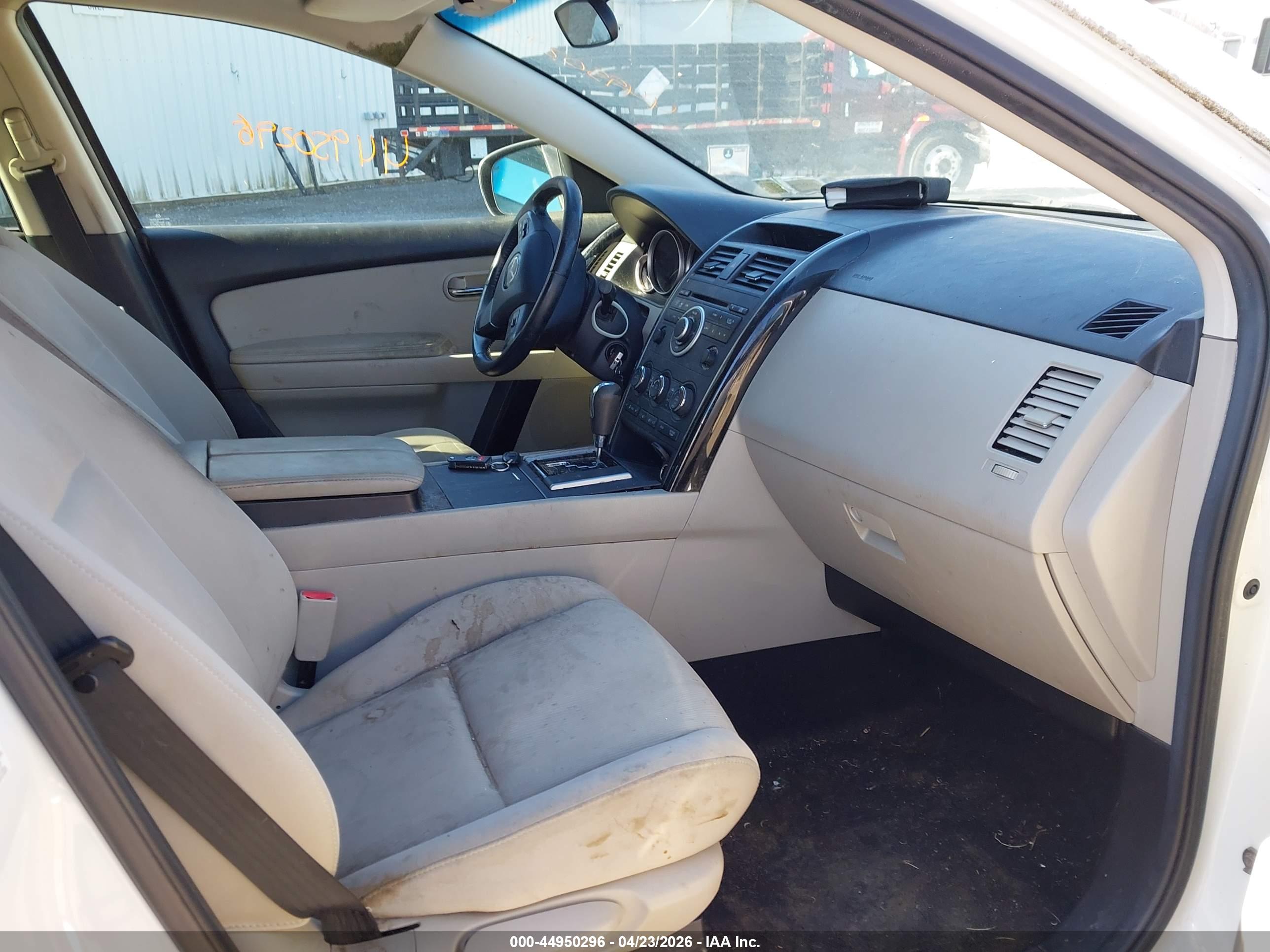 MAZDA CX-9 image 5