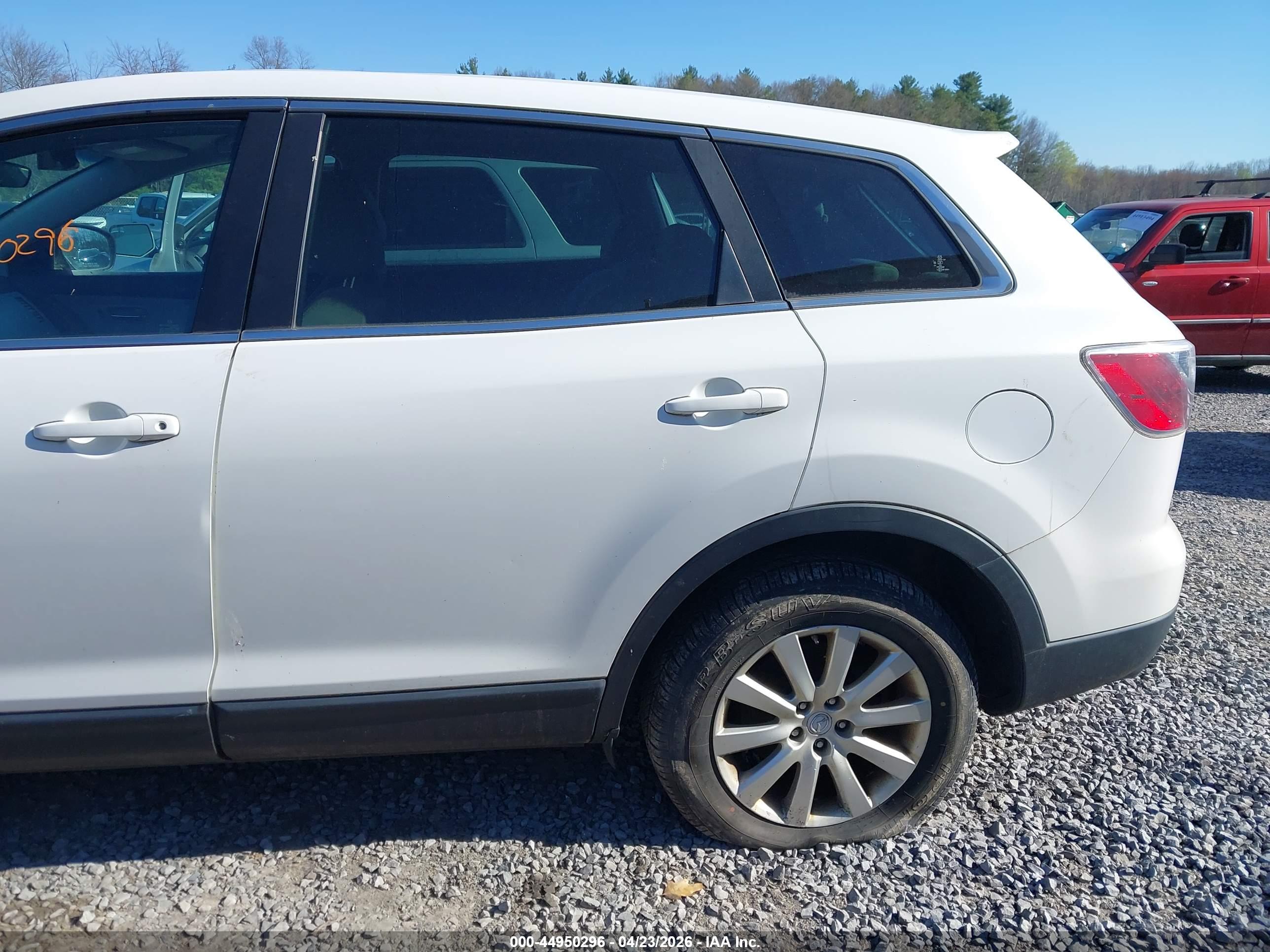 MAZDA CX-9 image 6
