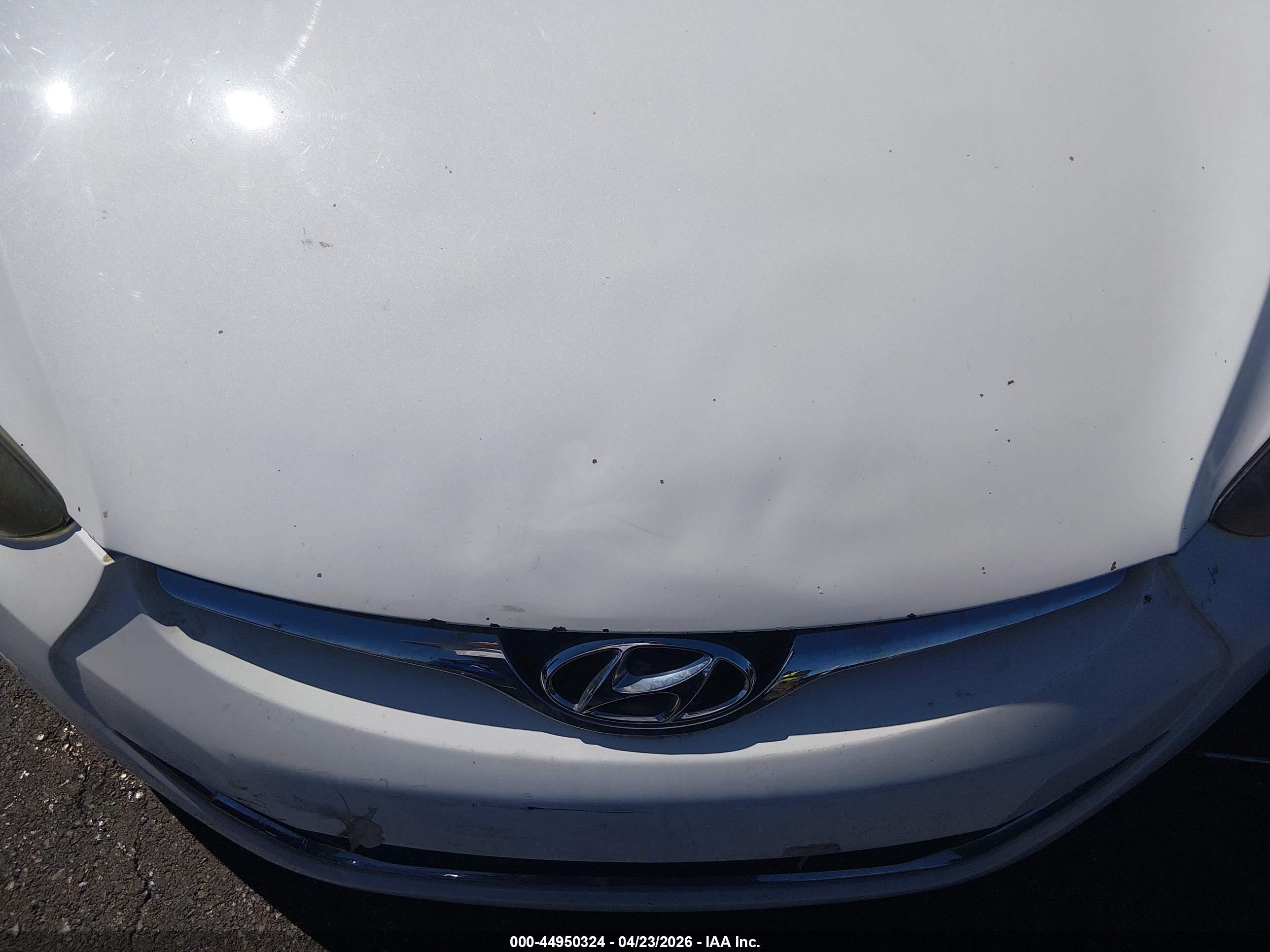 HYUNDAI ELANTRA image 6