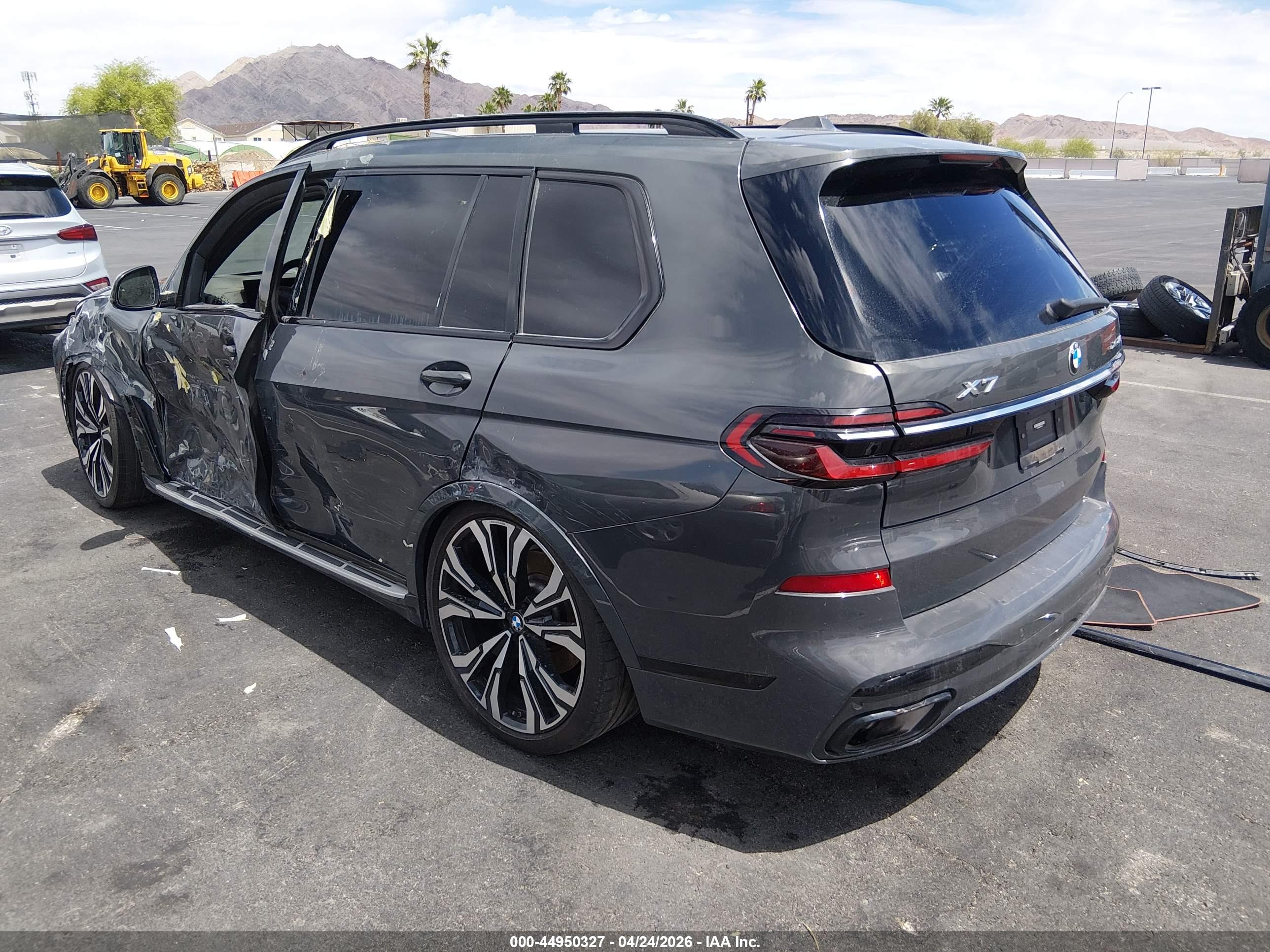 BMW X7 image 3