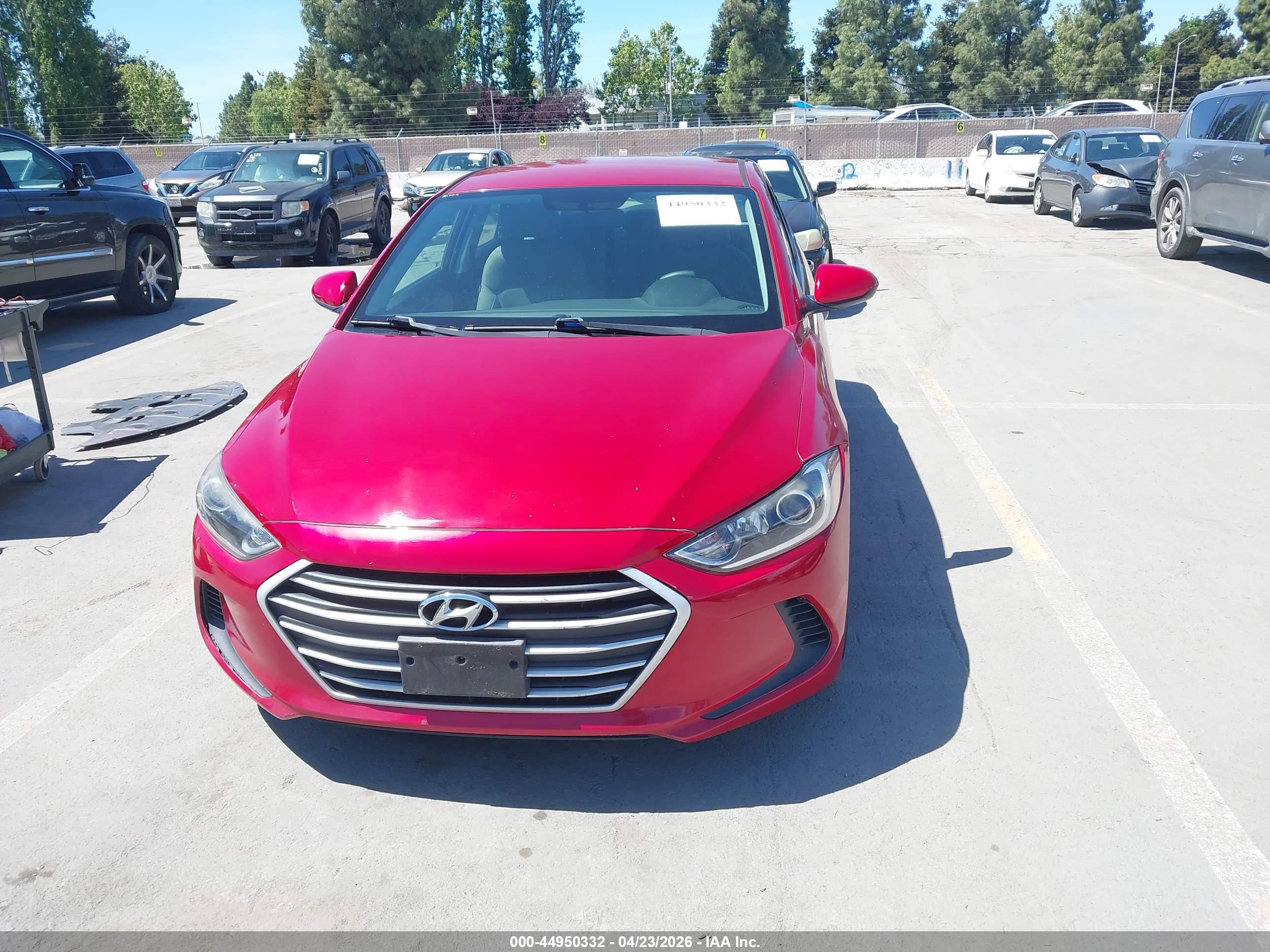 HYUNDAI ELANTRA image 6