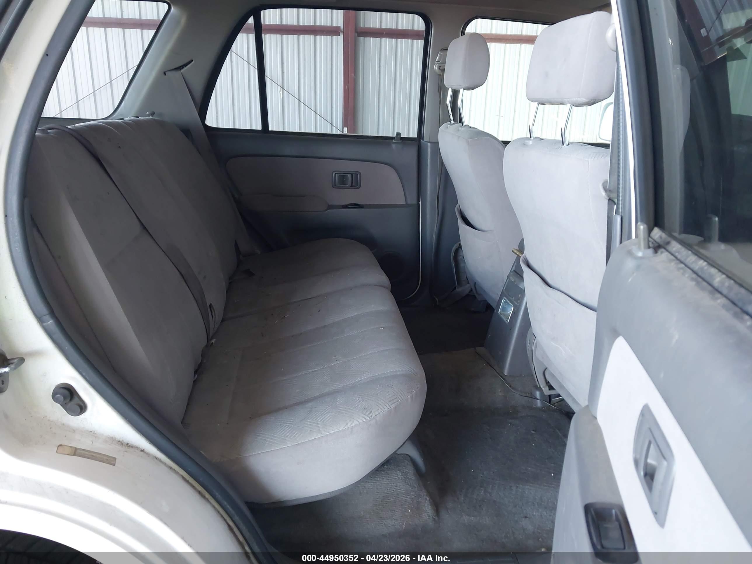 TOYOTA 4RUNNER image 8