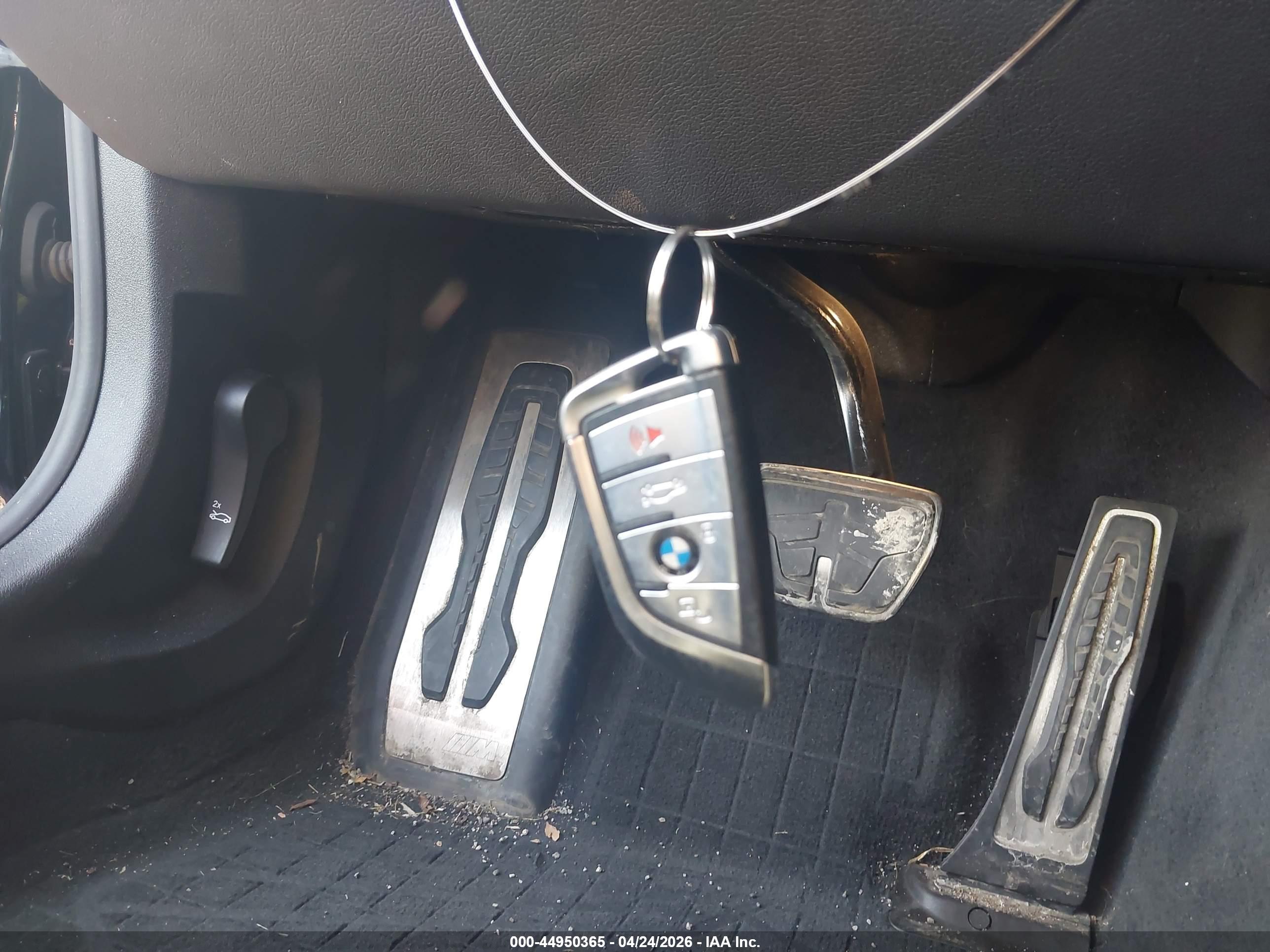 BMW 840 image 11