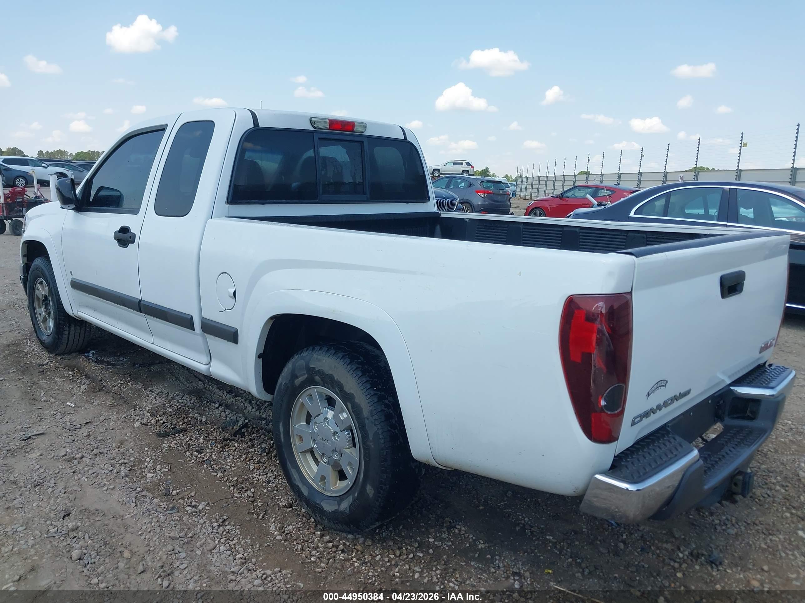 GMC CANYON image 3