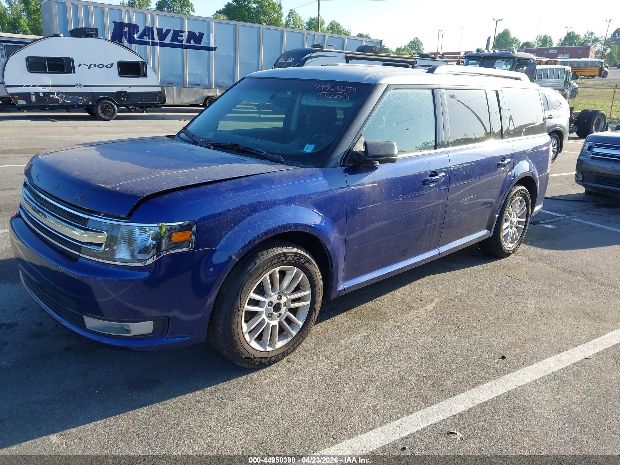 FORD FLEX image 2