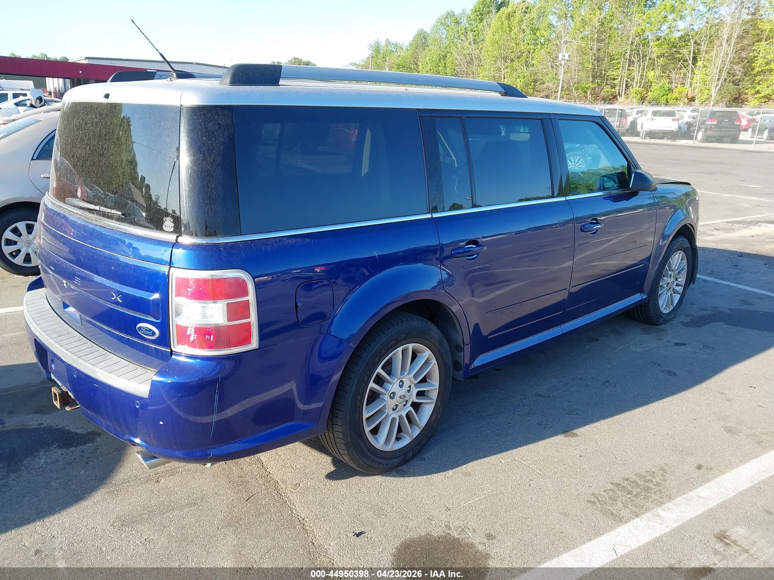 FORD FLEX image 4