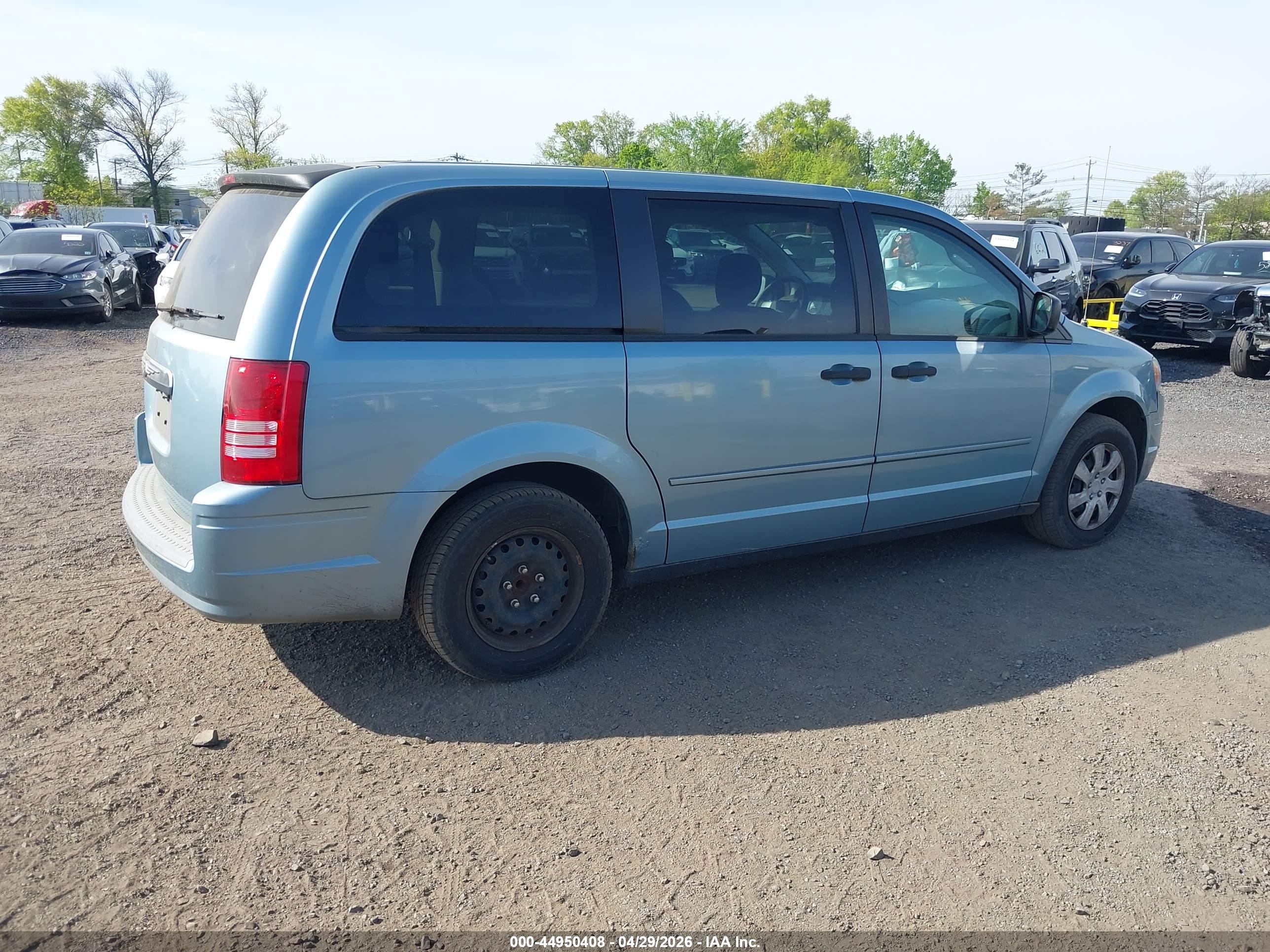 CHRYSLER TOWN image 4