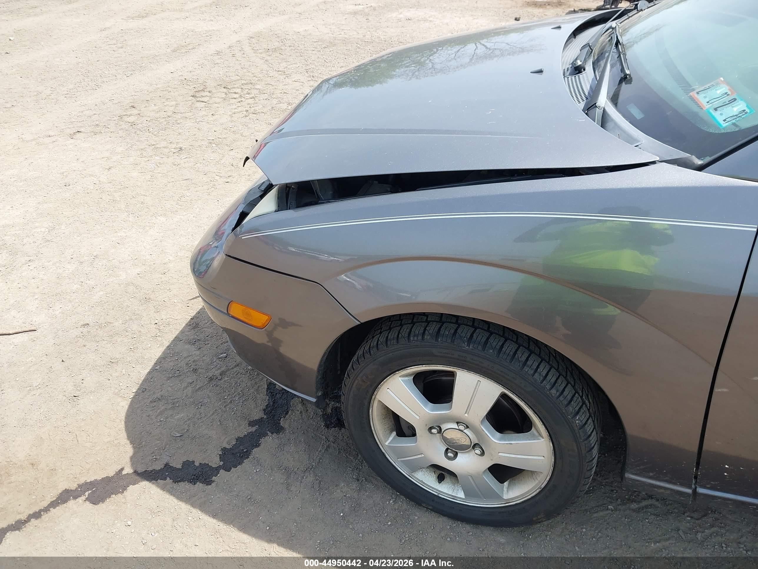 FORD FOCUS image 6