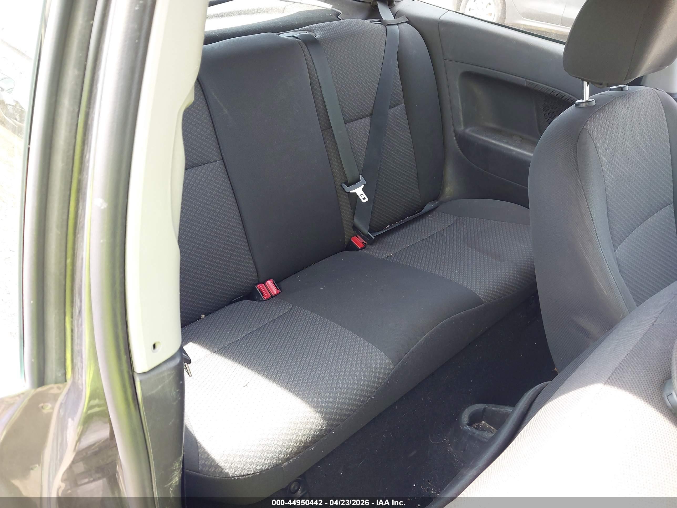 FORD FOCUS image 8