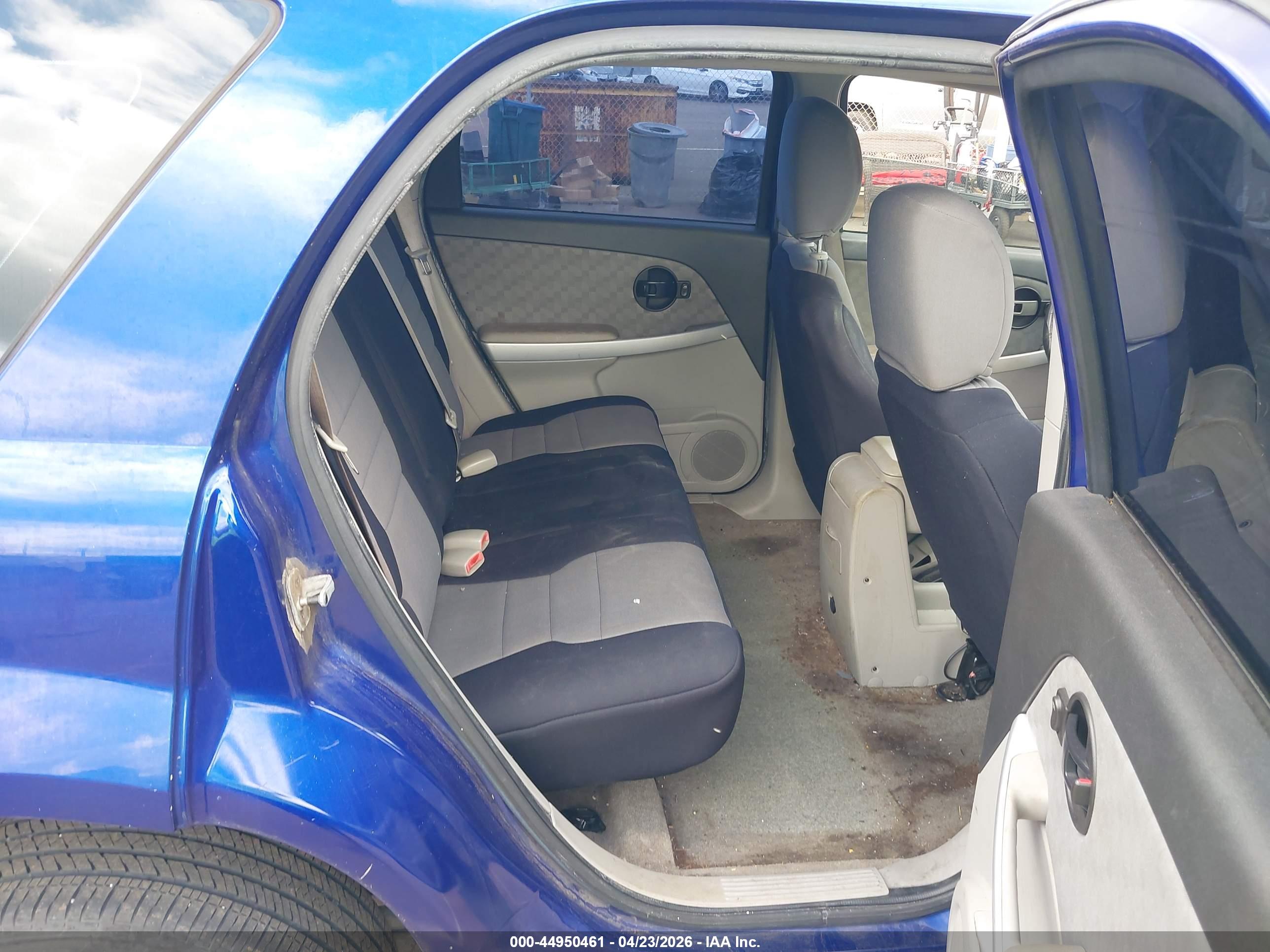 CHEVROLET EQUINOX image 8