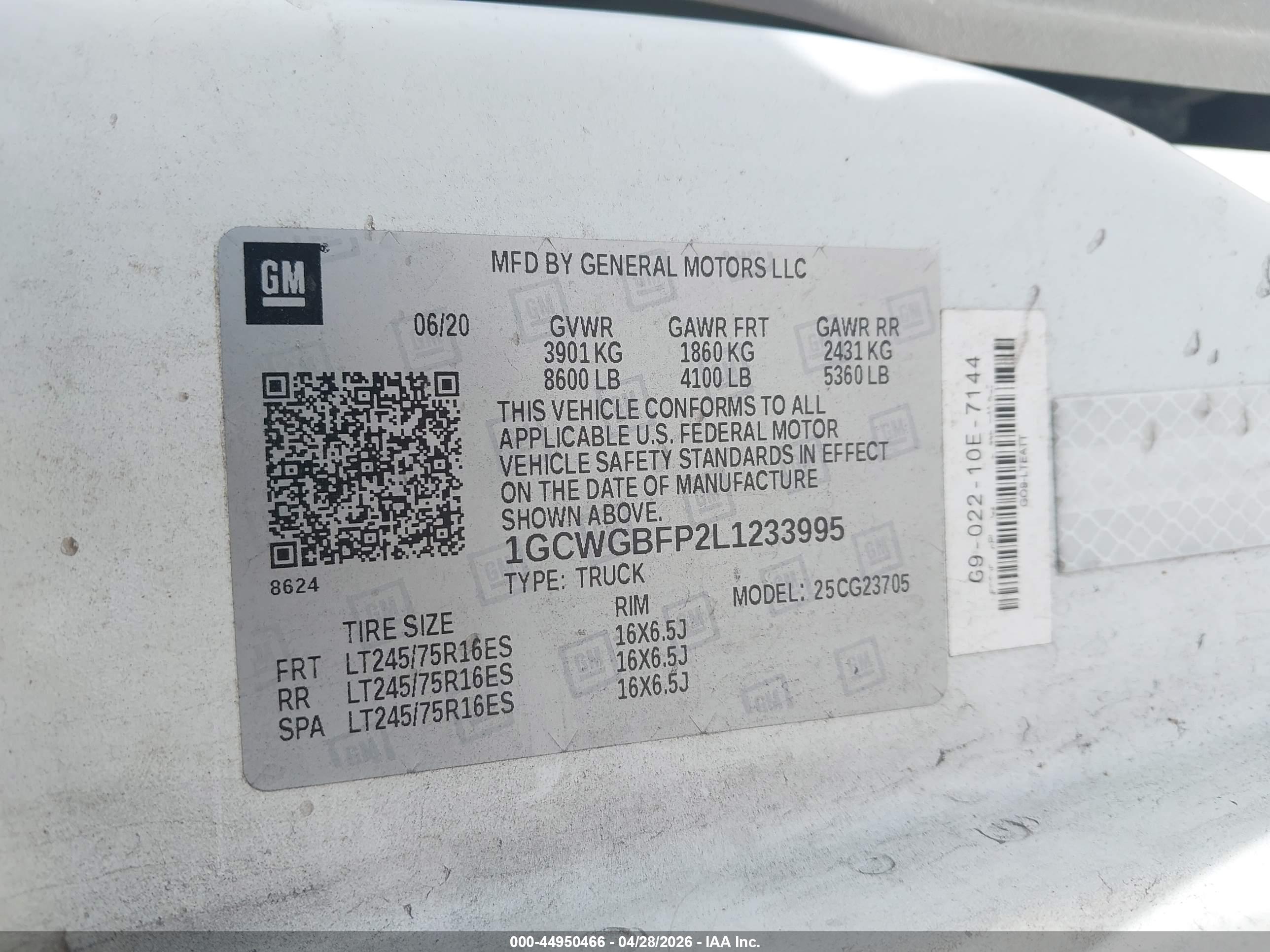 CHEVROLET EXPRESS image 9