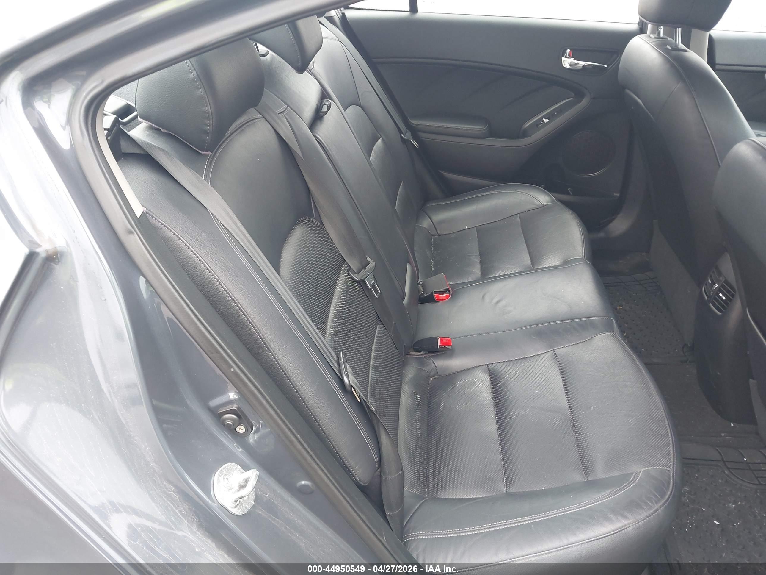 KIA FORTE image 8