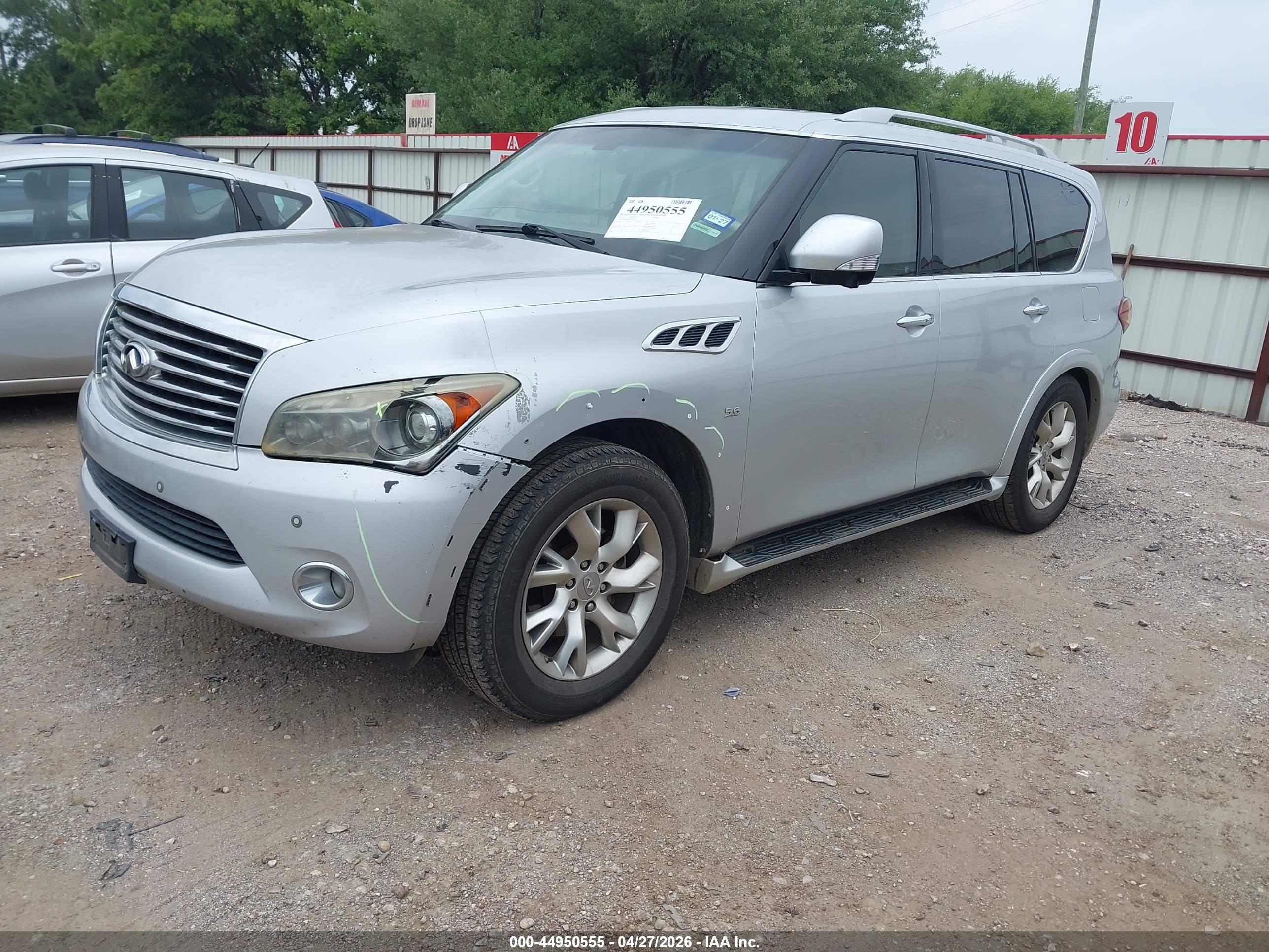 INFINITI QX80 image 2