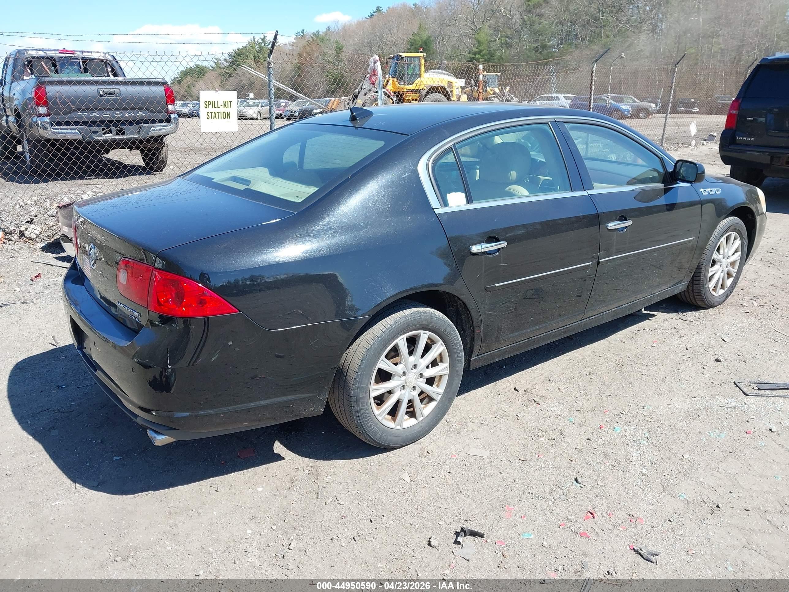 BUICK LUCERNE image 4