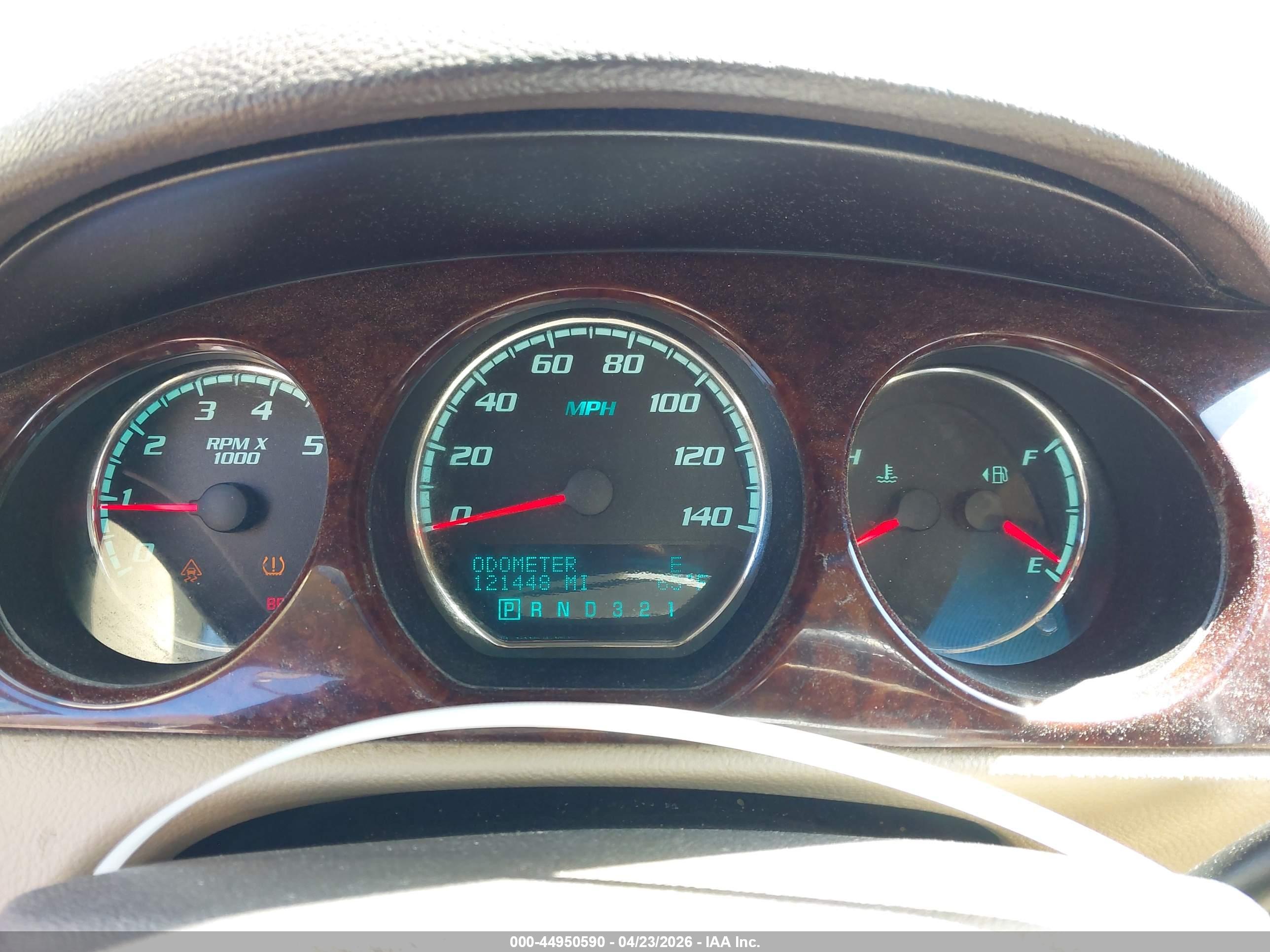 BUICK LUCERNE image 7