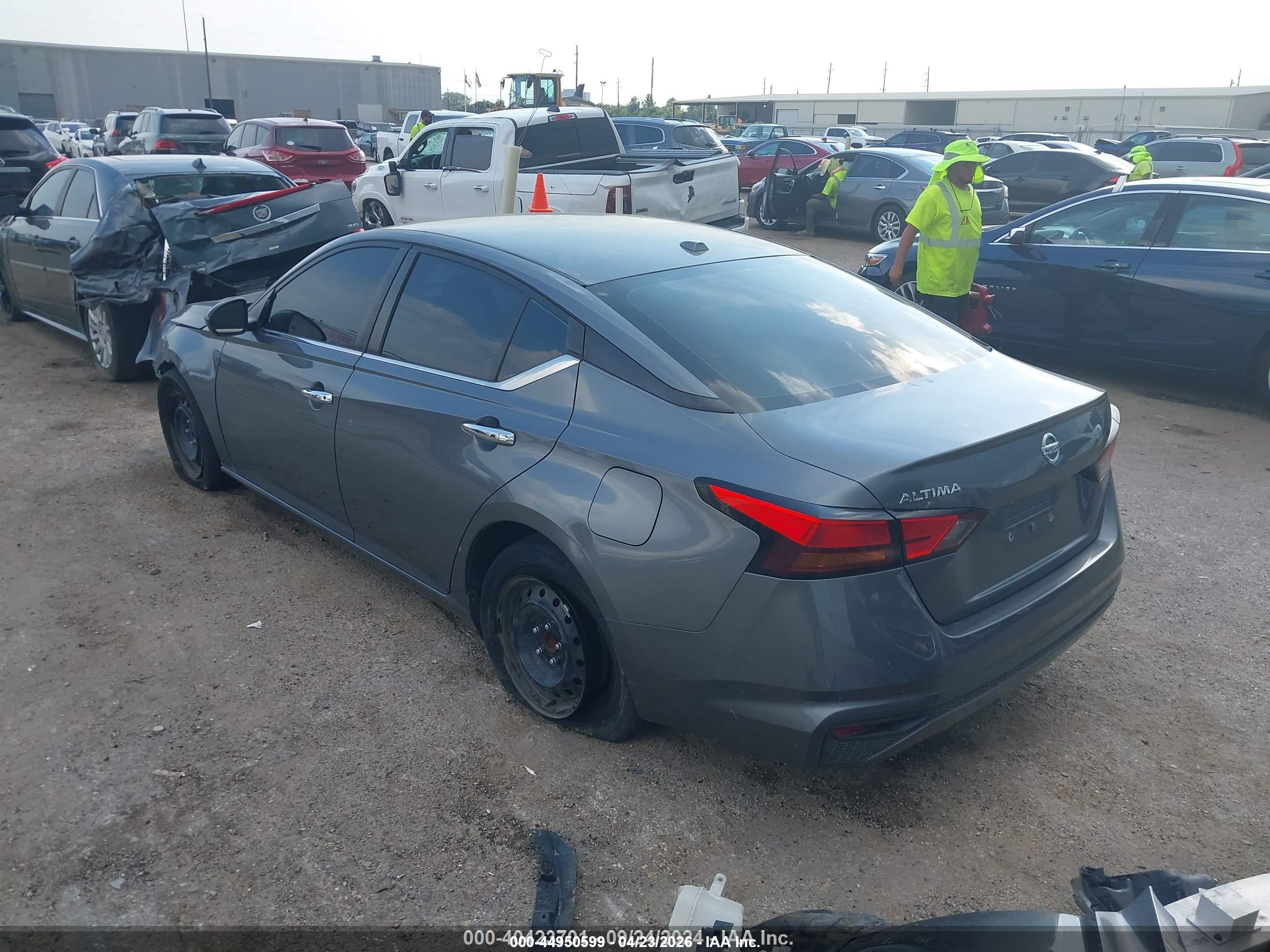 NISSAN ALTIMA image 3