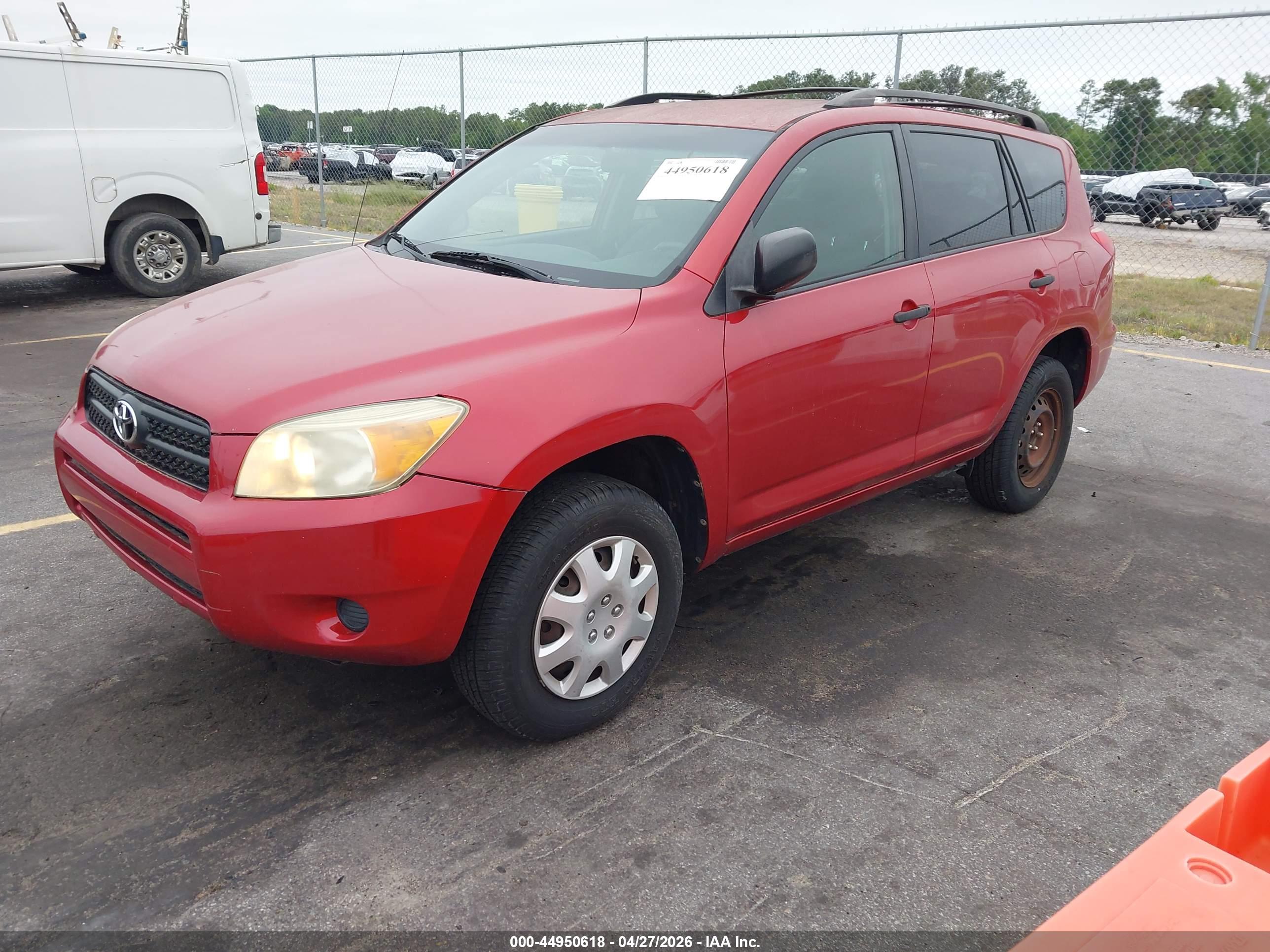 TOYOTA RAV4 image 2