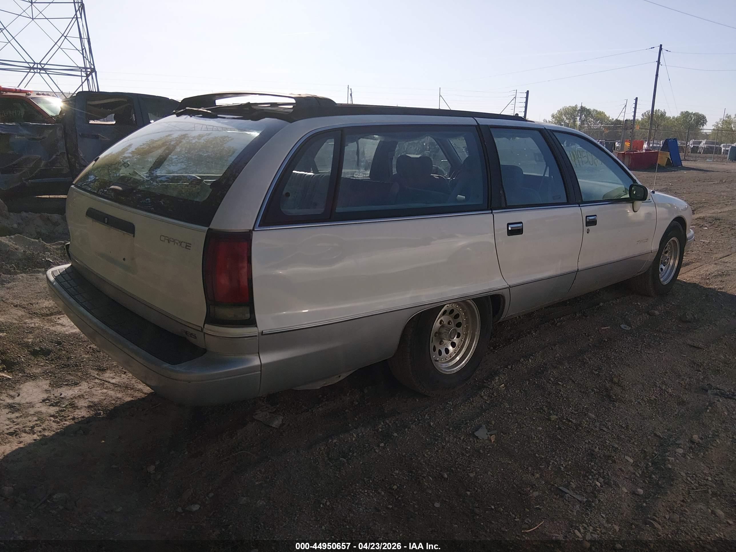 CHEVROLET CAPRICE image 4