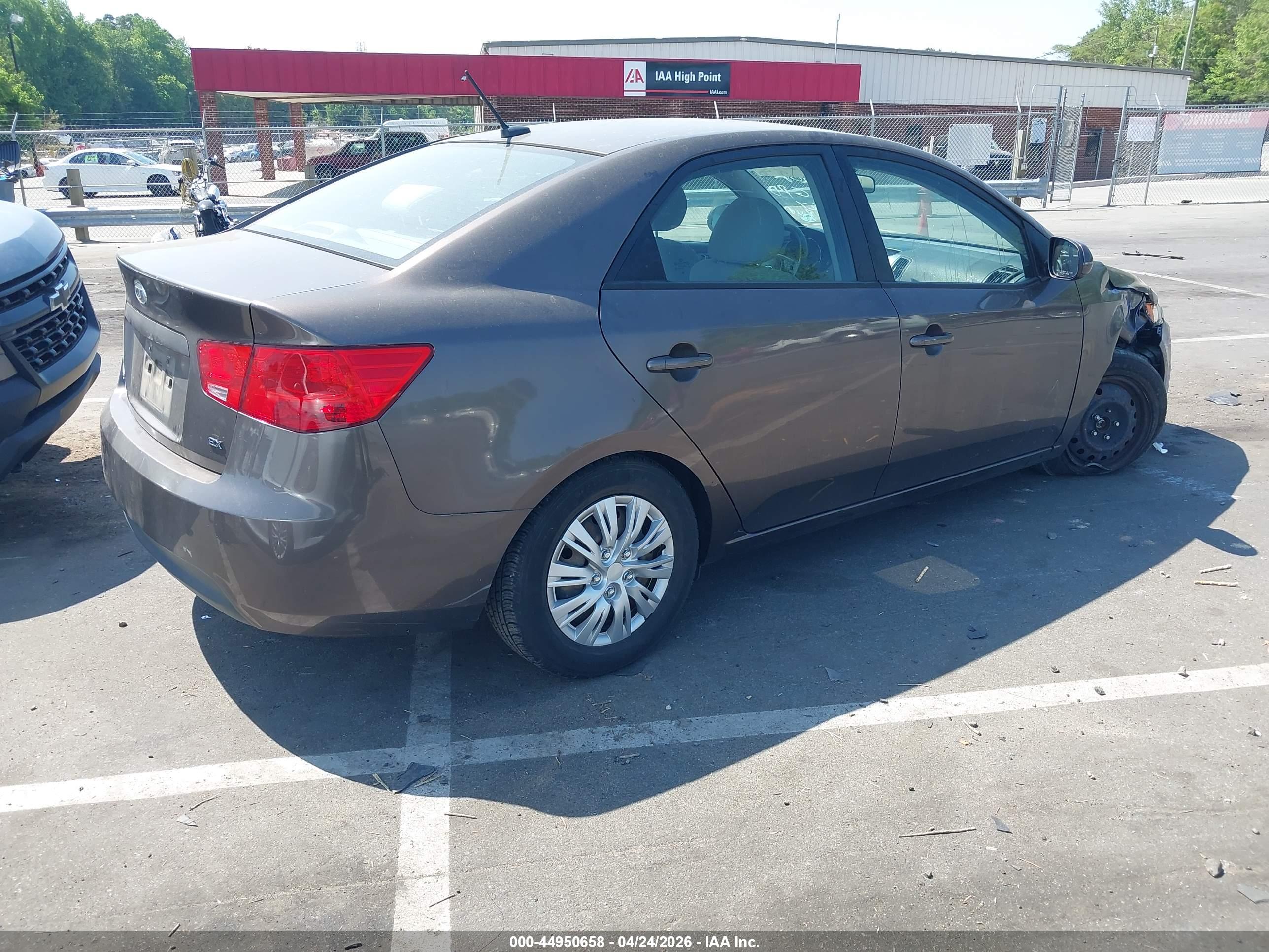 KIA FORTE image 4