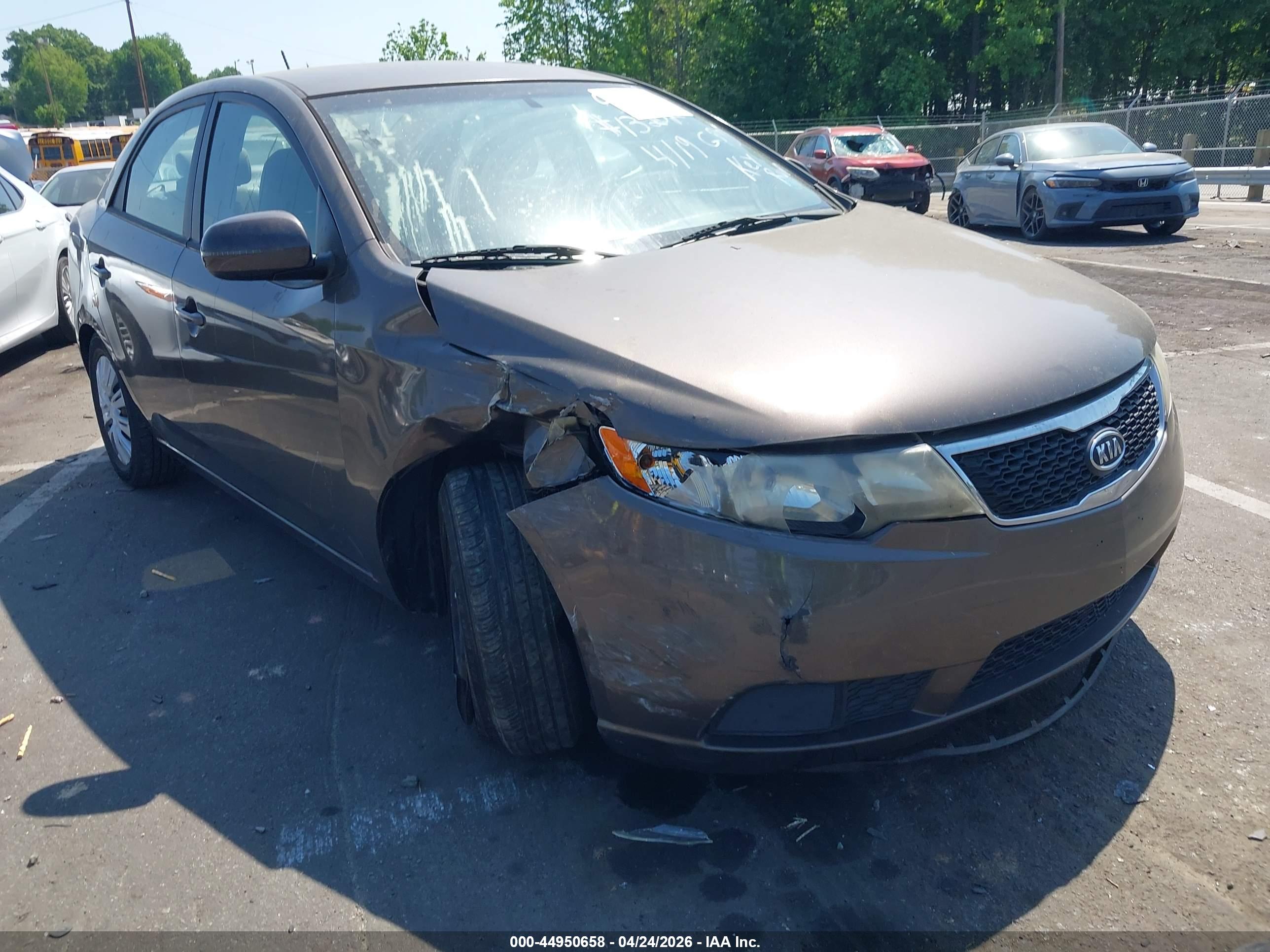 KIA FORTE image 6