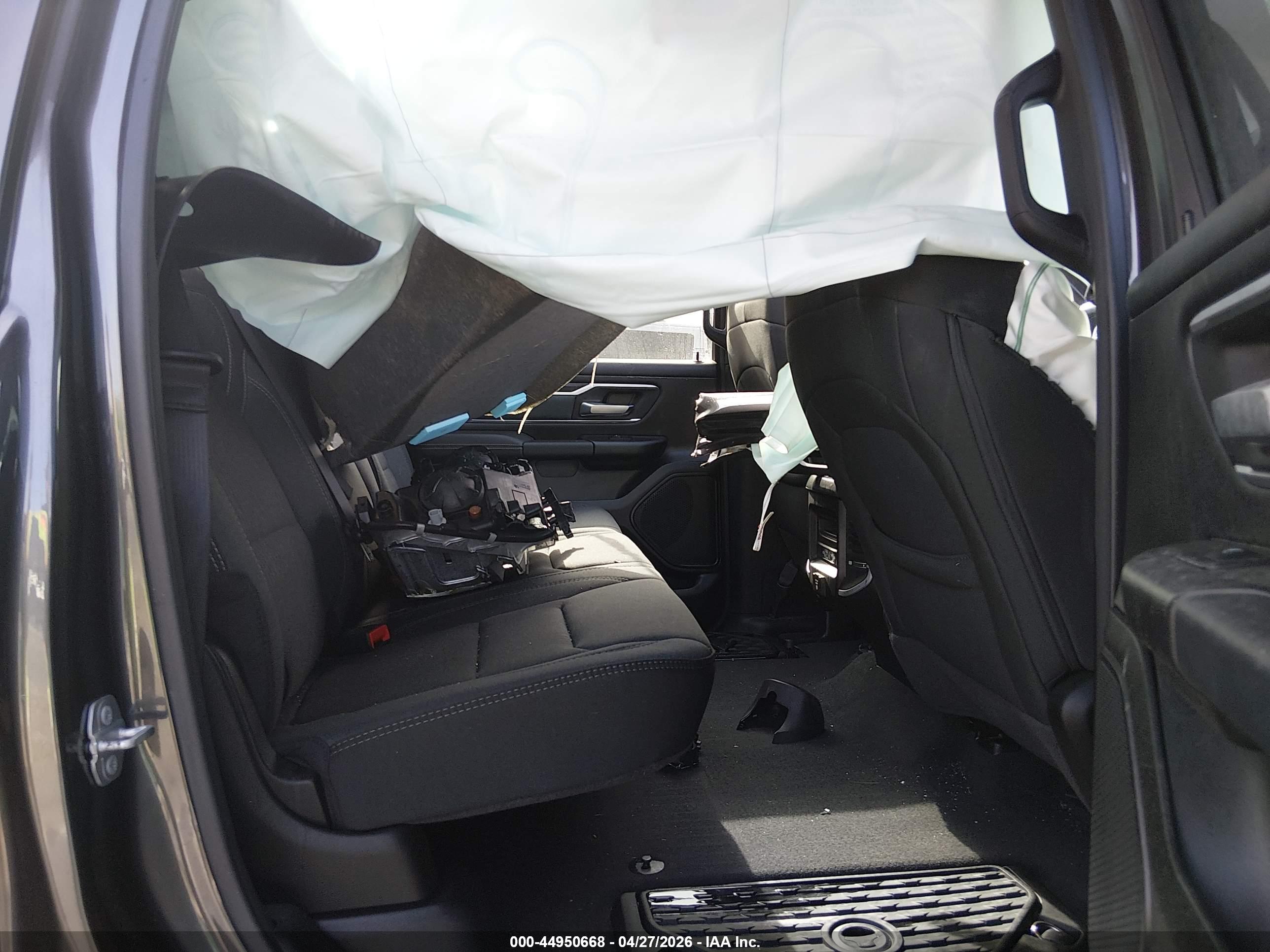 RAM 1500 image 8