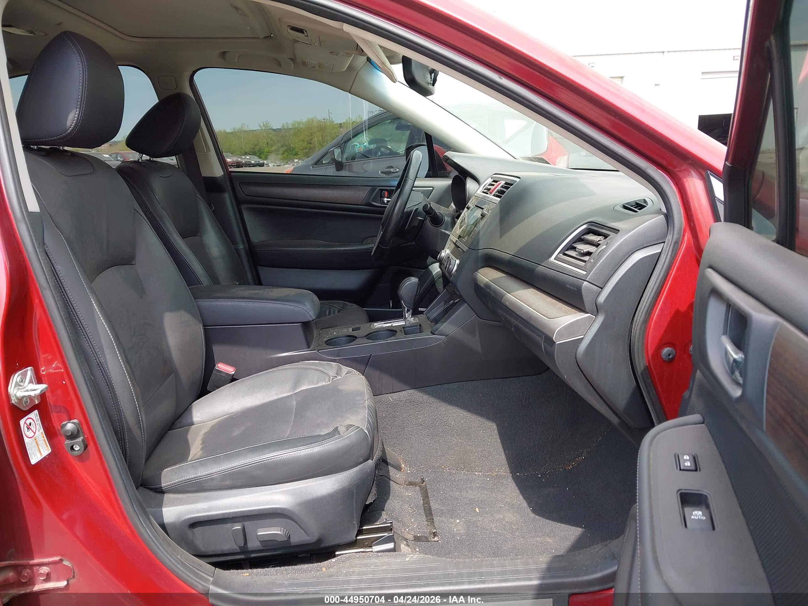 SUBARU LEGACY image 5