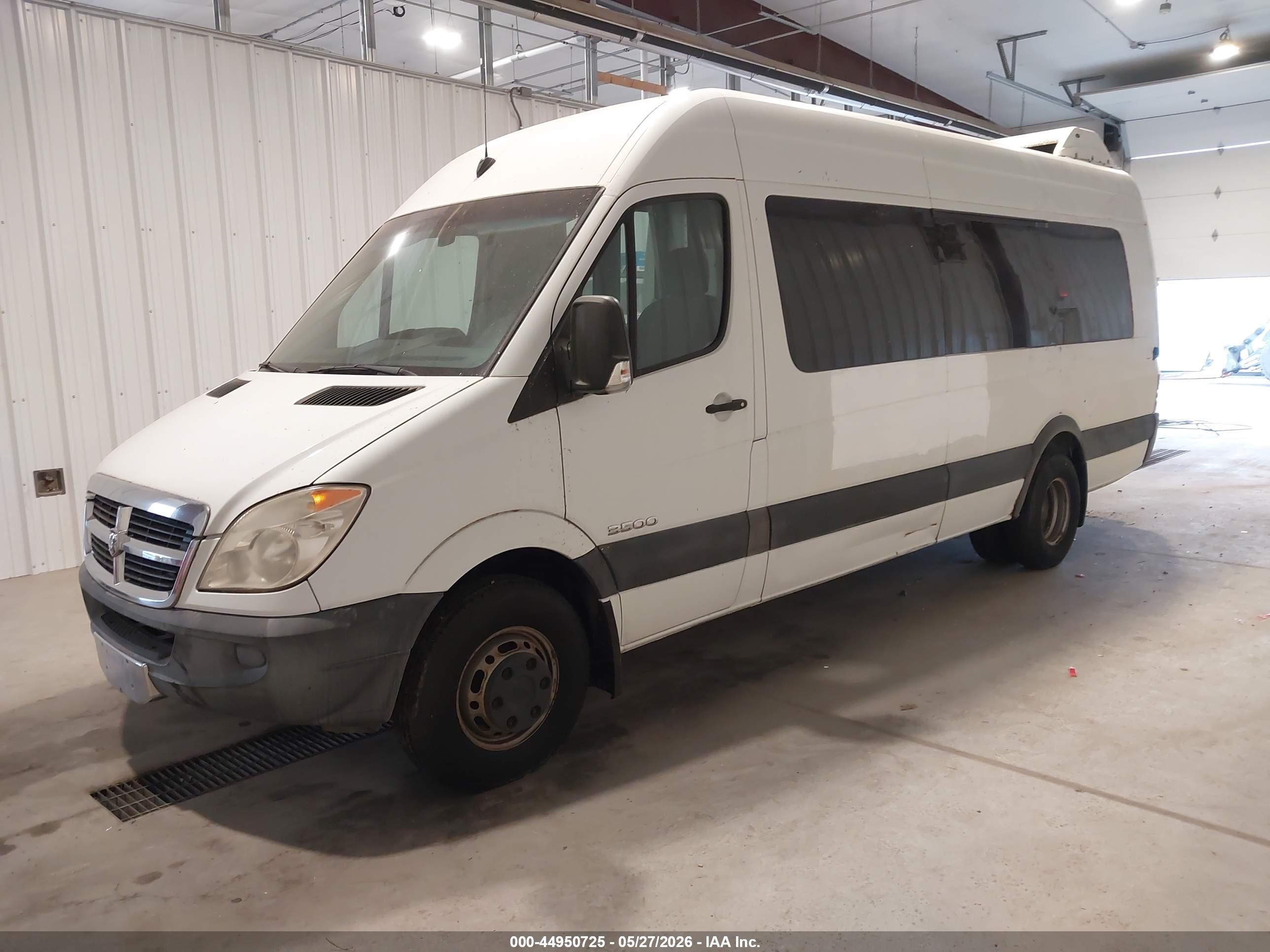 DODGE SPRINTER image 2