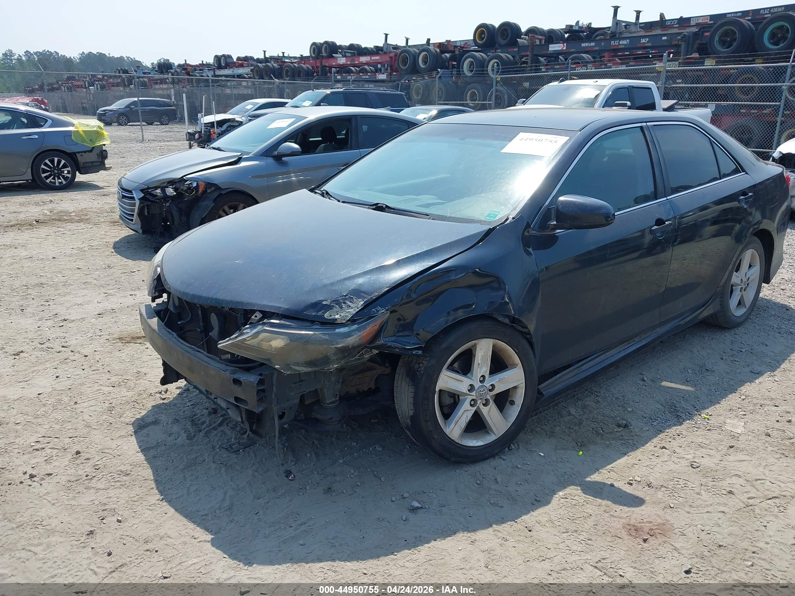 TOYOTA CAMRY image 6