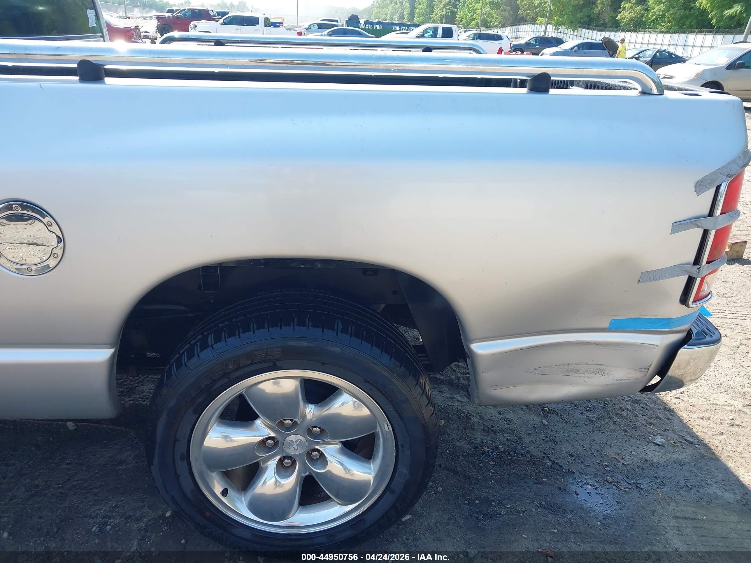 DODGE RAM image 6