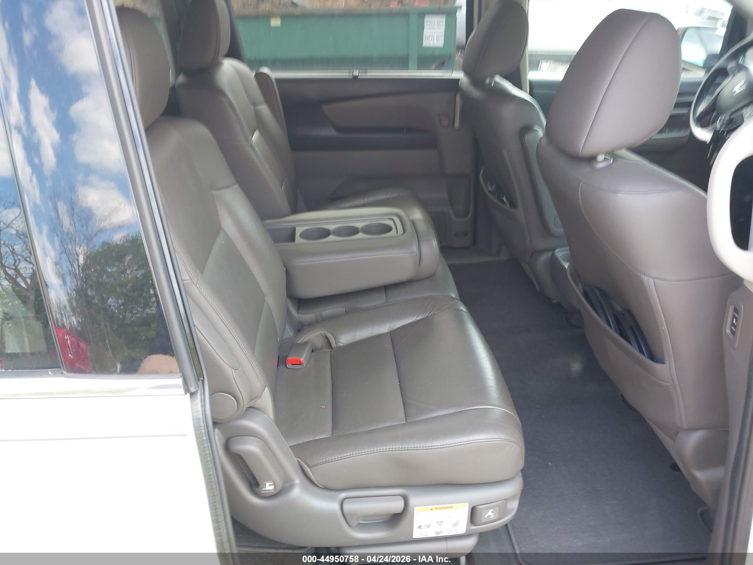 HONDA ODYSSEY image 8