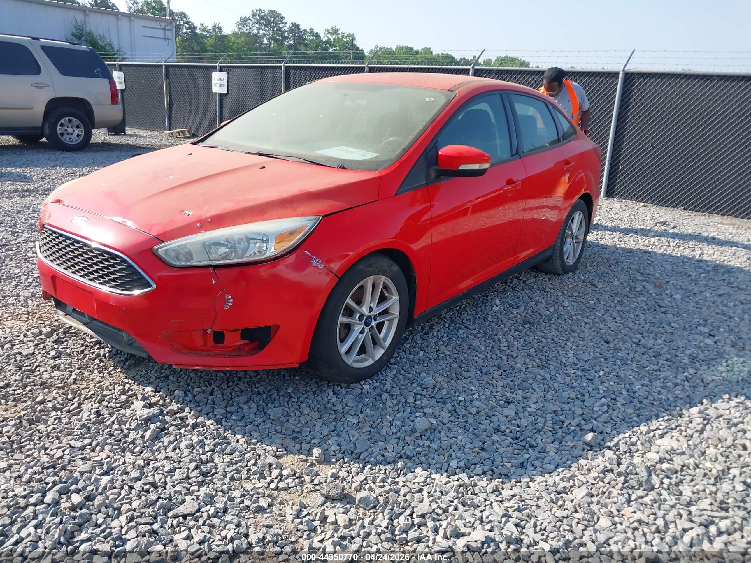 FORD FOCUS image 2