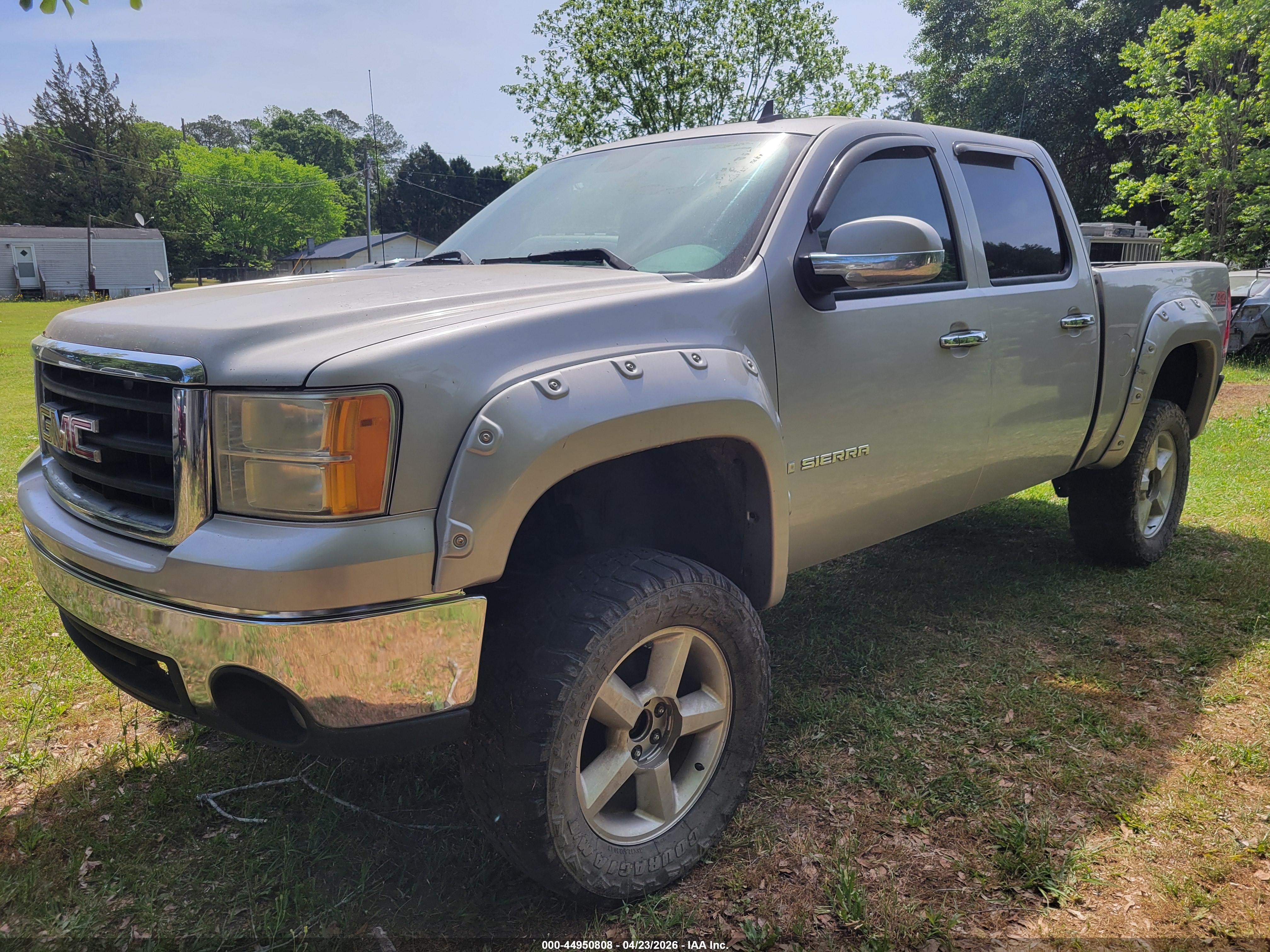 GMC SIERRA image 2