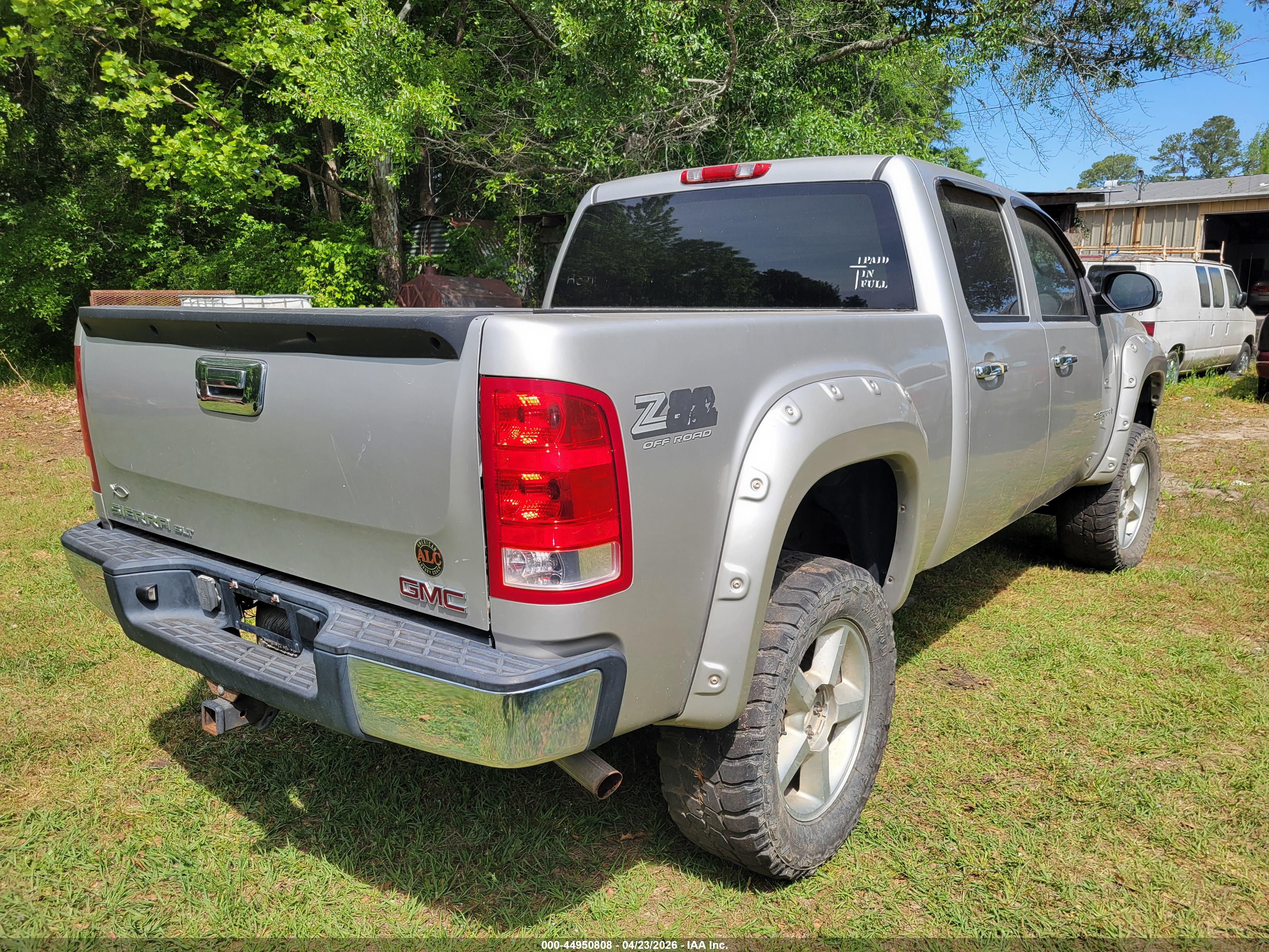 GMC SIERRA image 4