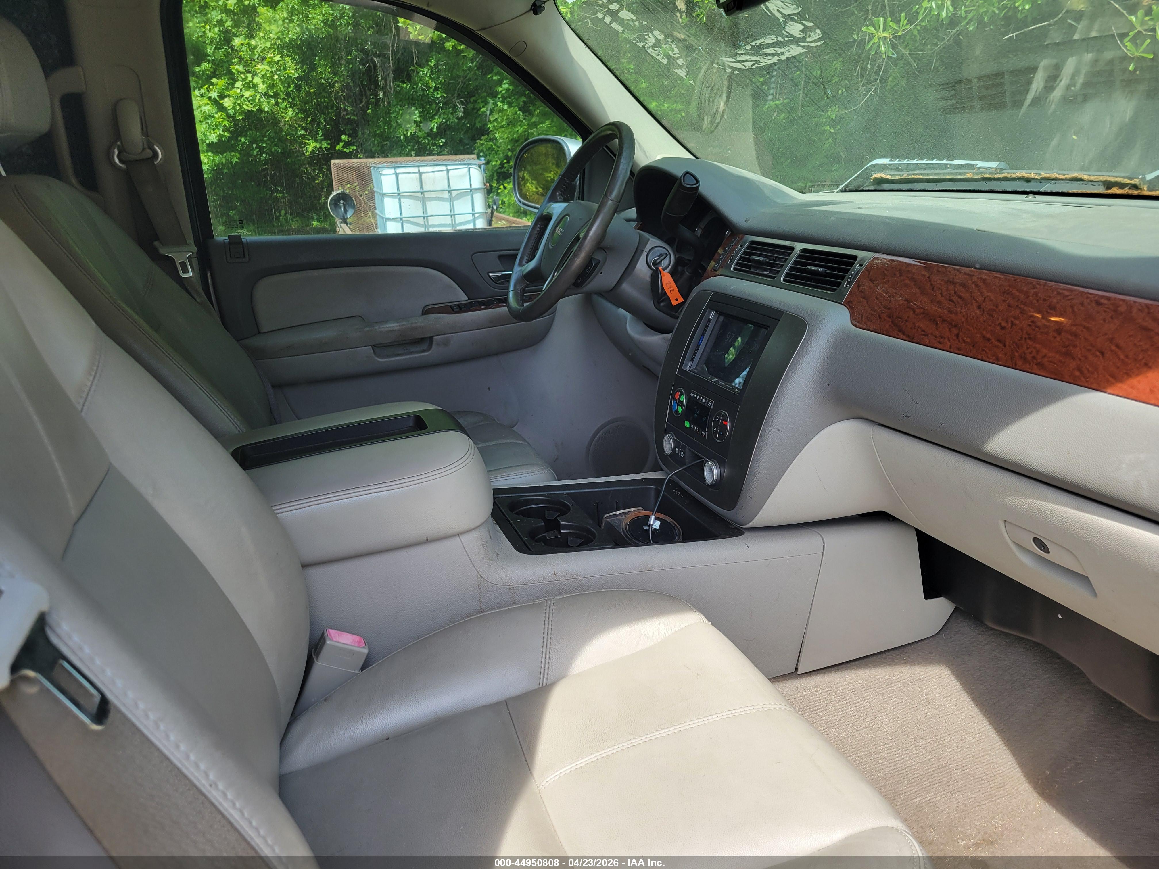 GMC SIERRA image 5