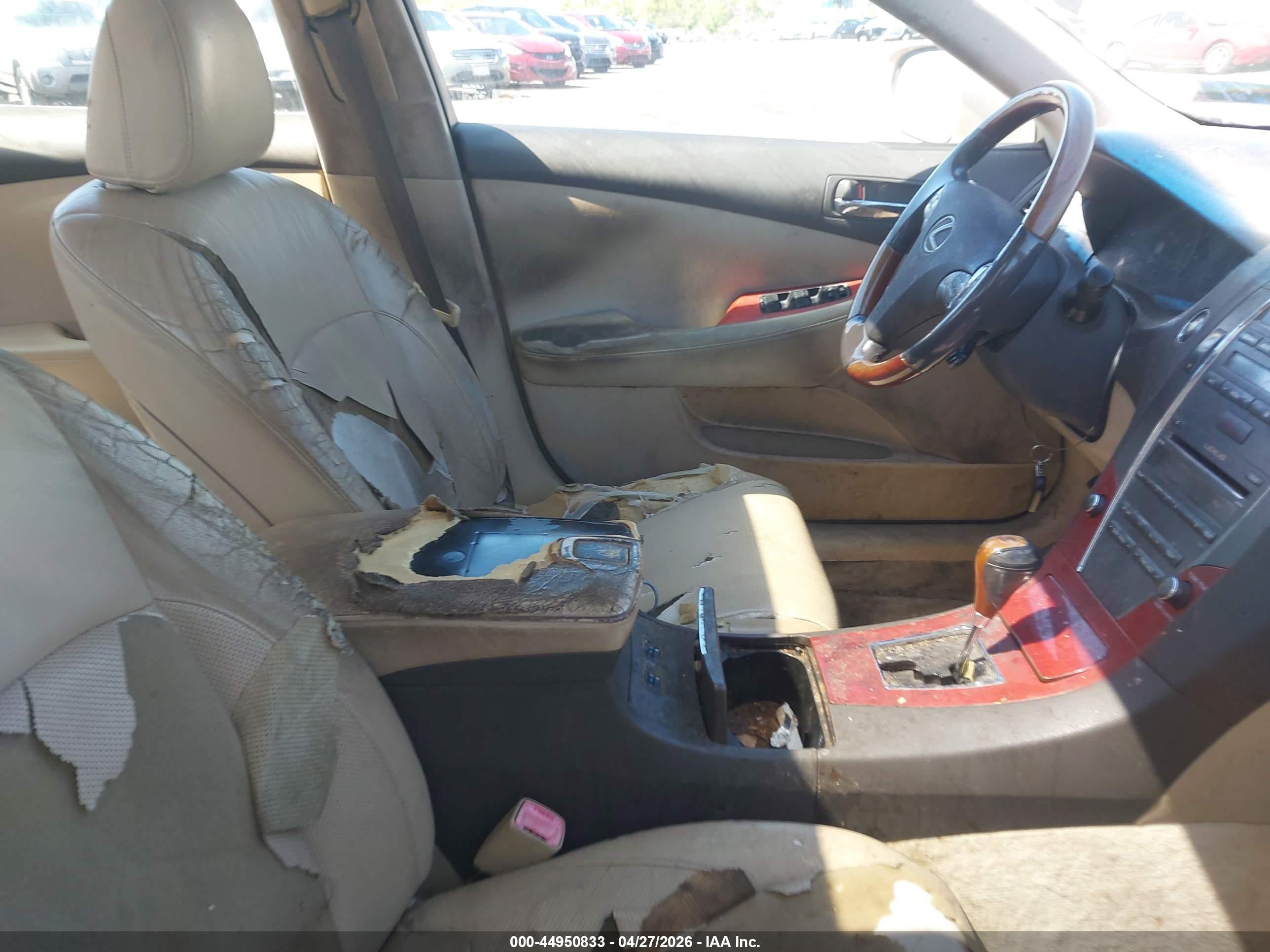 LEXUS ES image 5