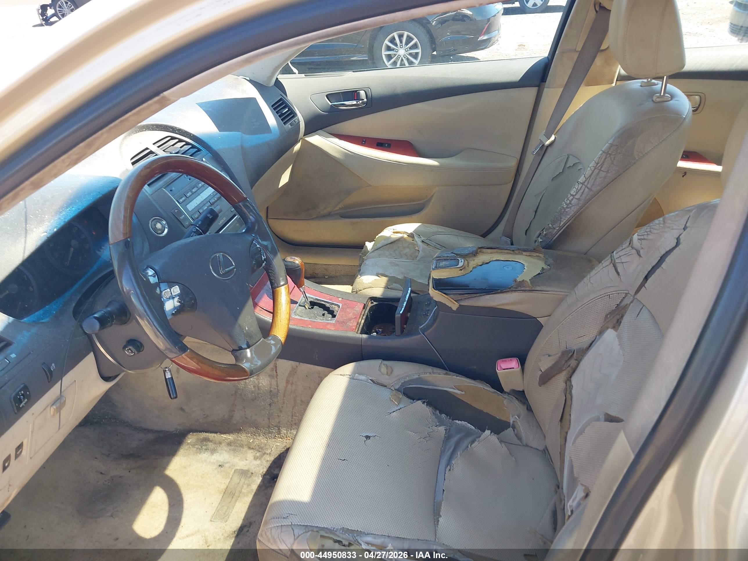LEXUS ES image 6