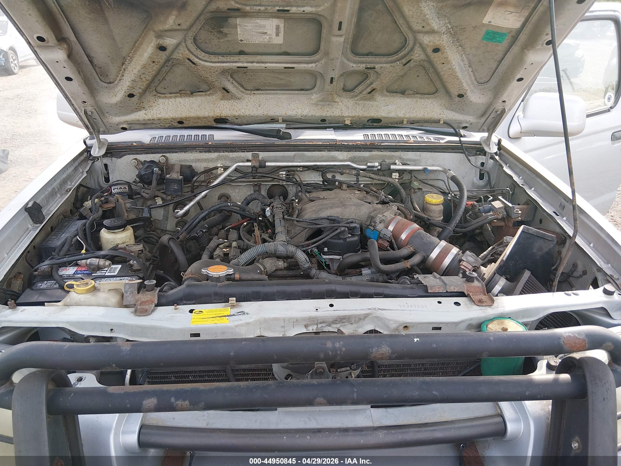 NISSAN FRONTIER image 10