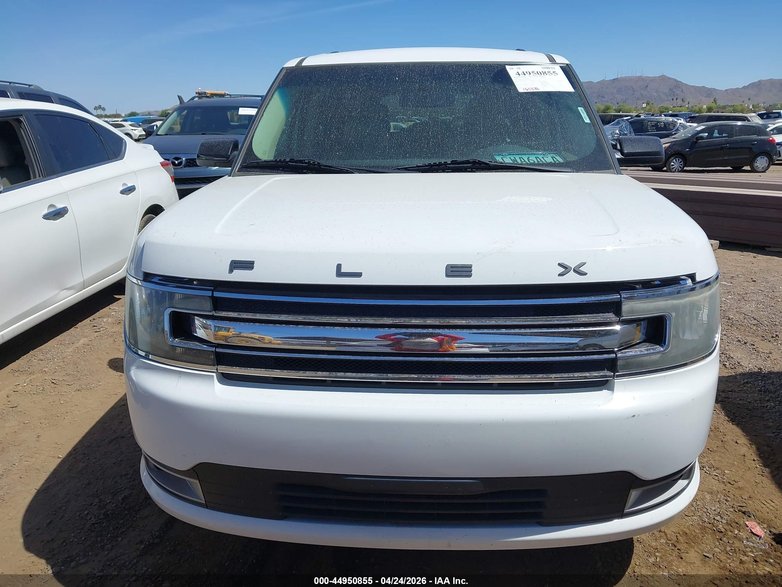 FORD FLEX image 6