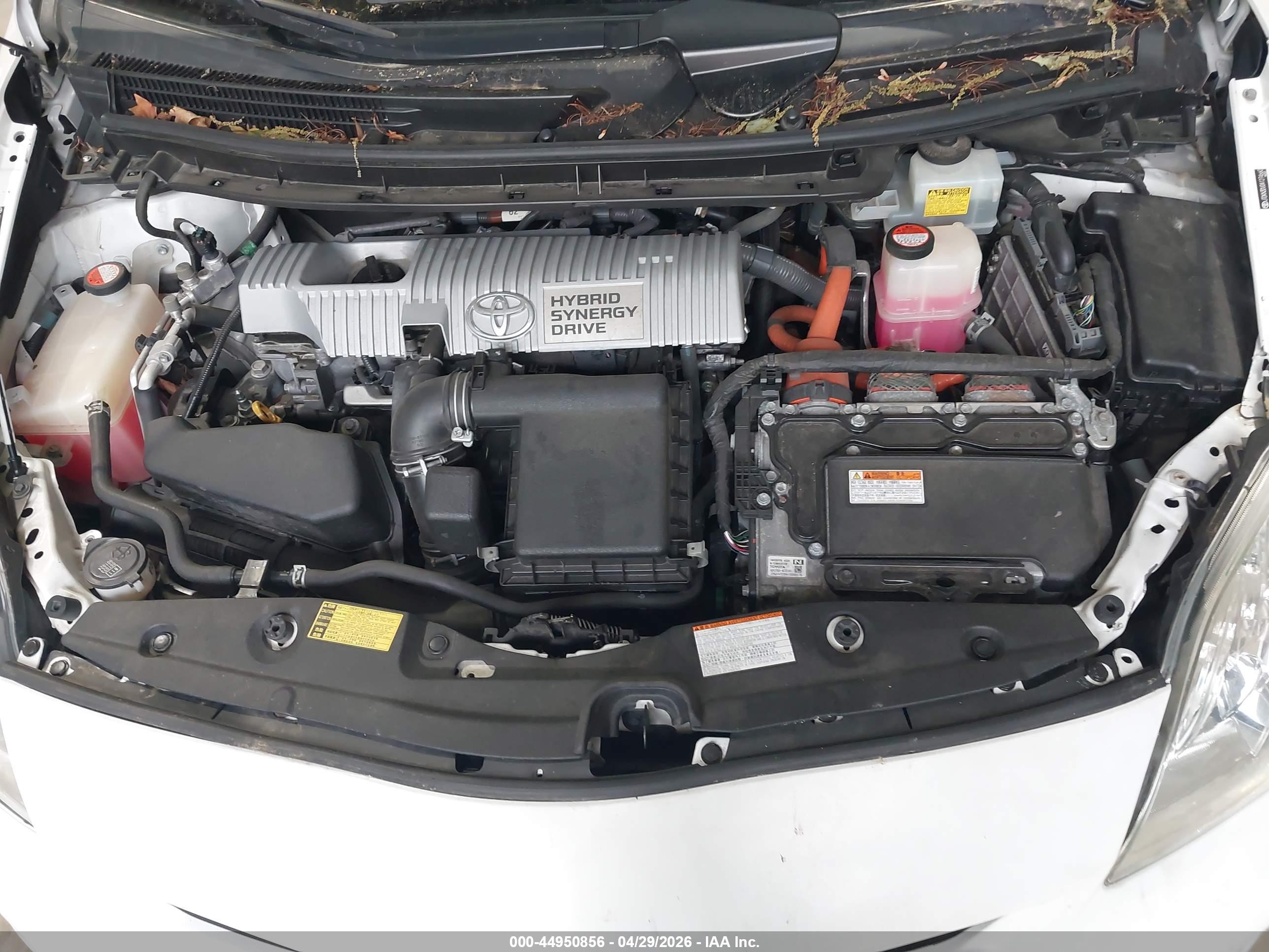 TOYOTA PRIUS image 10