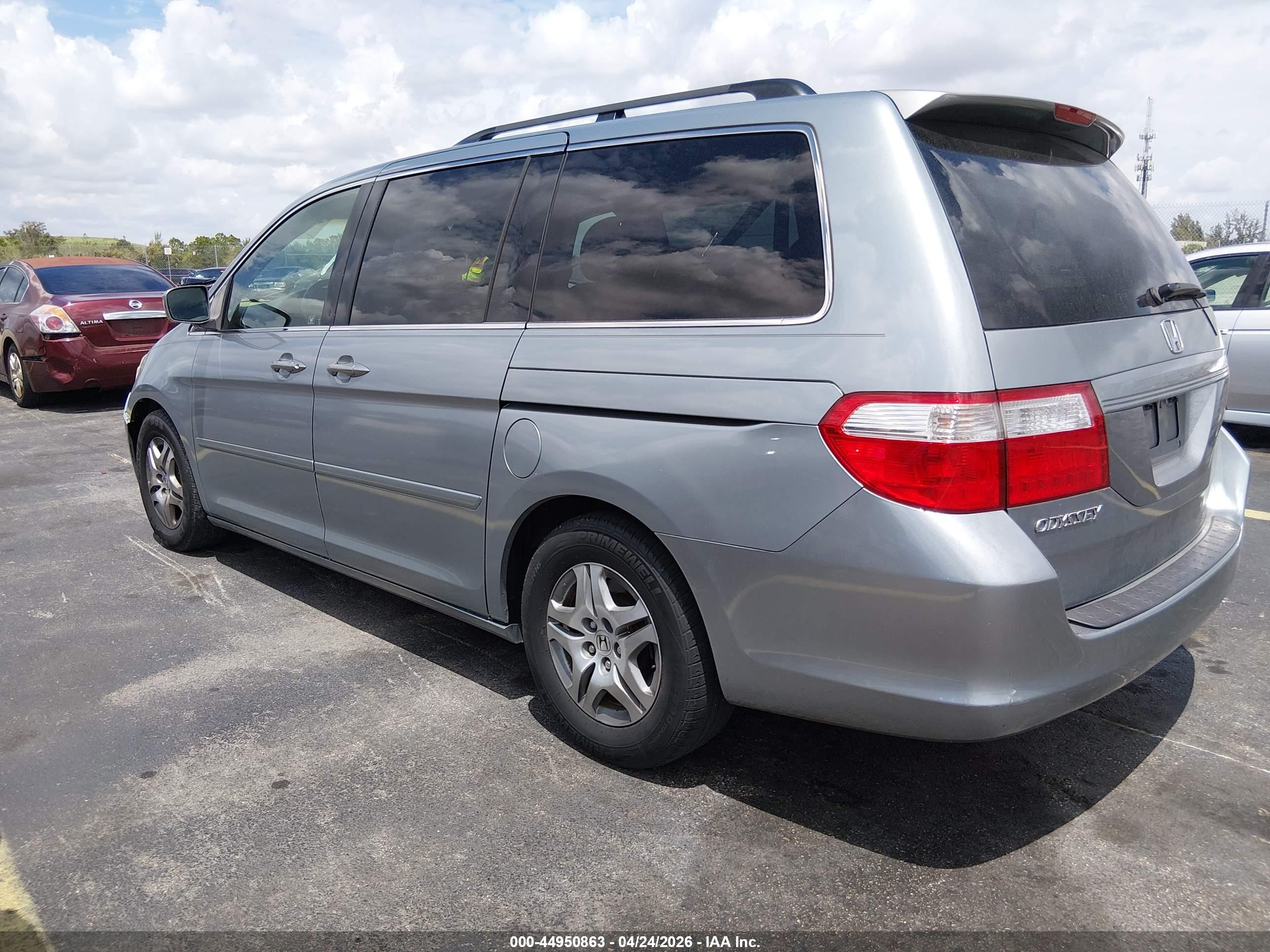 HONDA ODYSSEY image 3